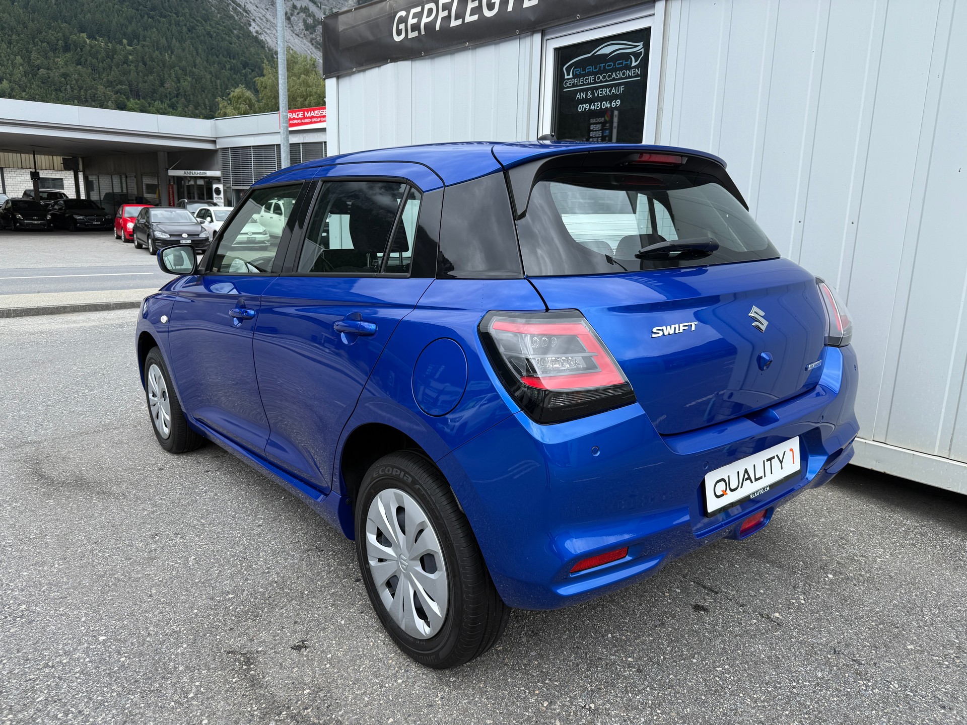 SUZUKI Swift 1.2 Compact+ Hybrid 4x4 *VORFÜHRWAGEN*-image-6