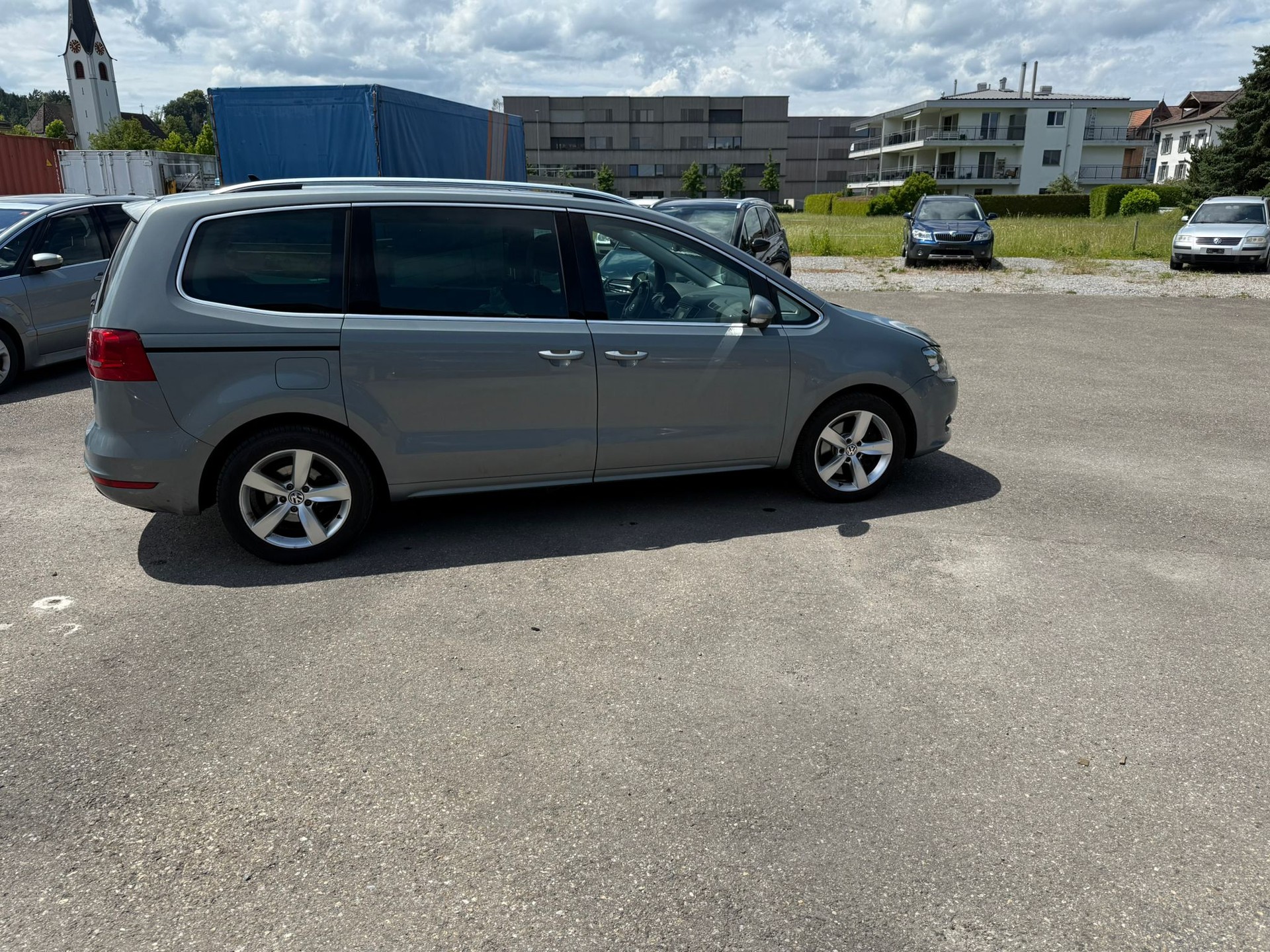 VW Sharan 2.0 TDI BMT Comfortline DSG-image-4