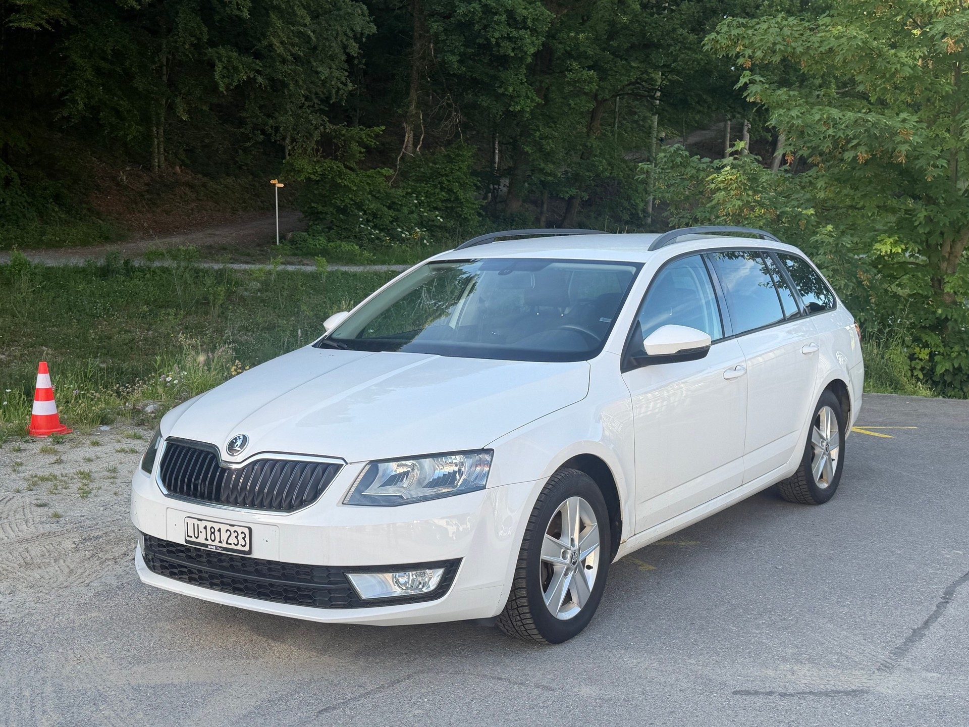 SKODA Octavia Combi 2.0 TDI Elegance 4x4