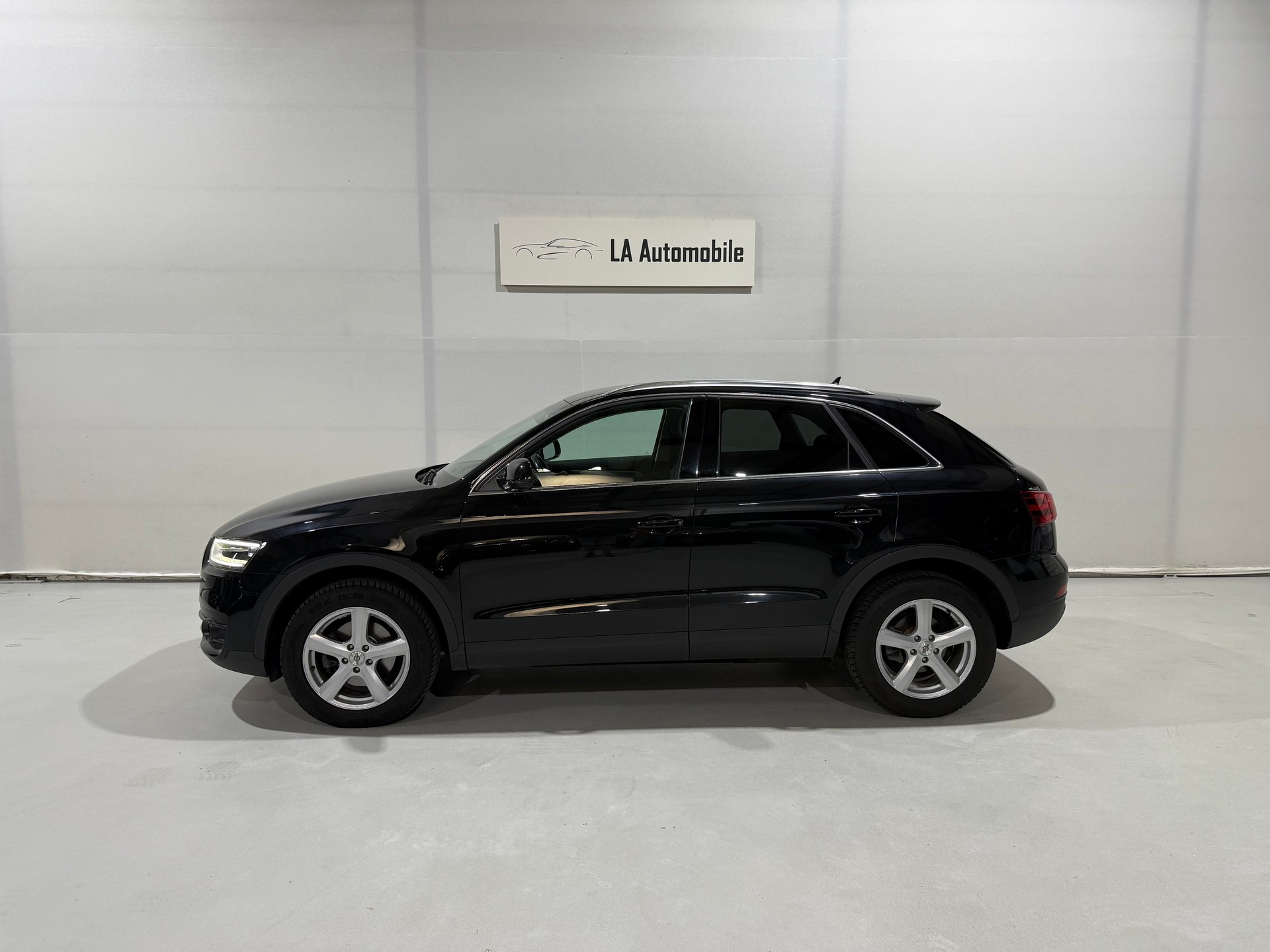 AUDI Q3 2.0 TDI quattro S-tronic CH Fahrzeug-image-2