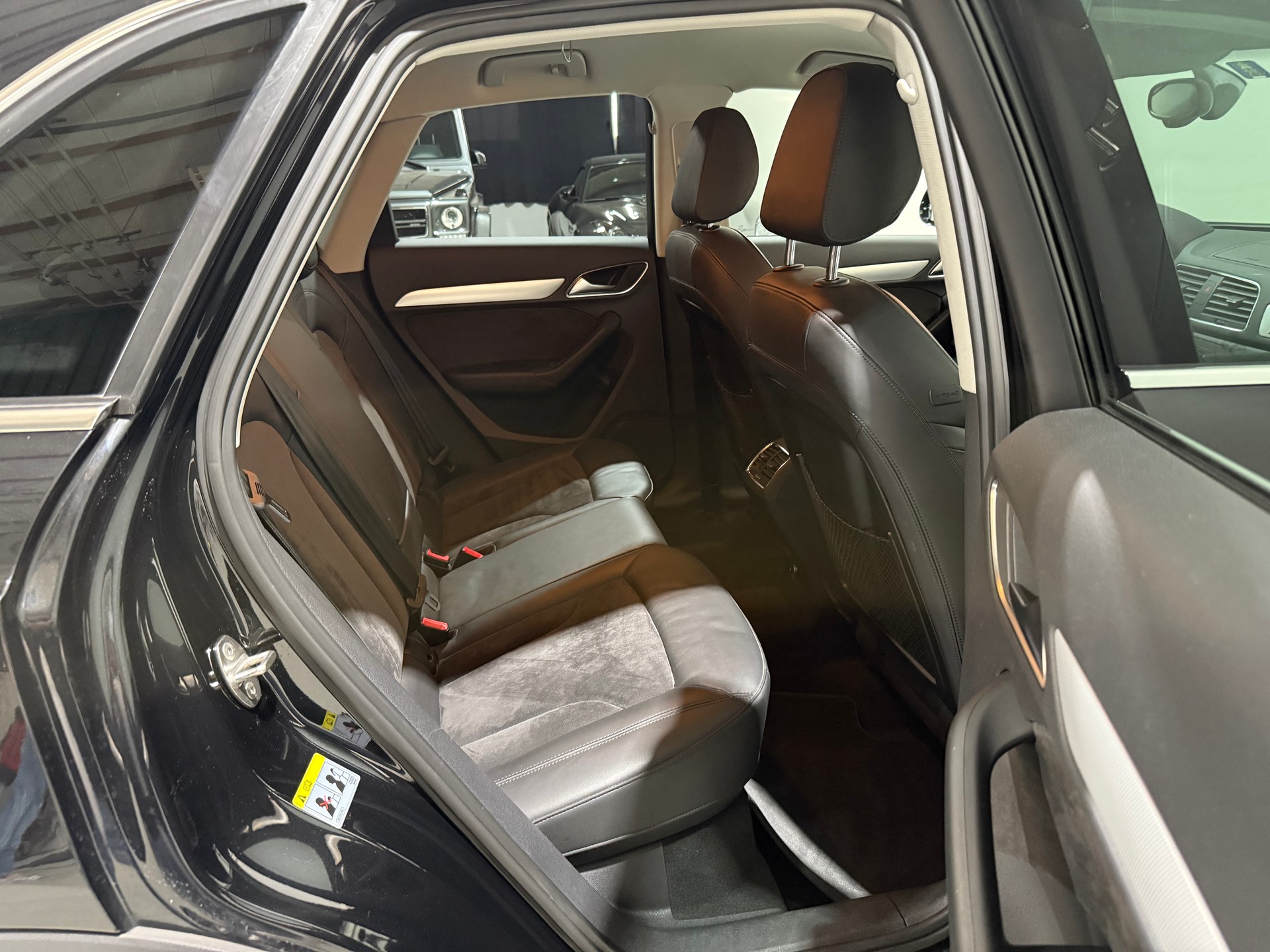 AUDI Q3 2.0 TDI quattro S-tronic CH Fahrzeug-image-14
