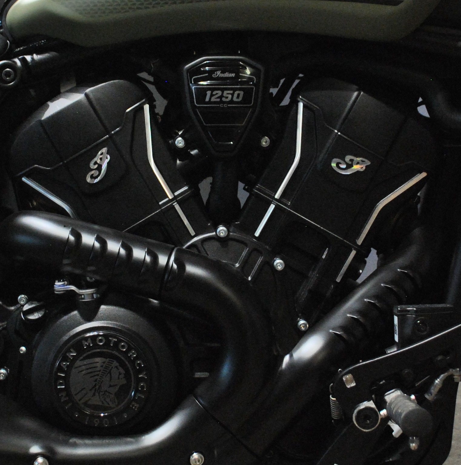 INDIAN Scout Bobber-image-7