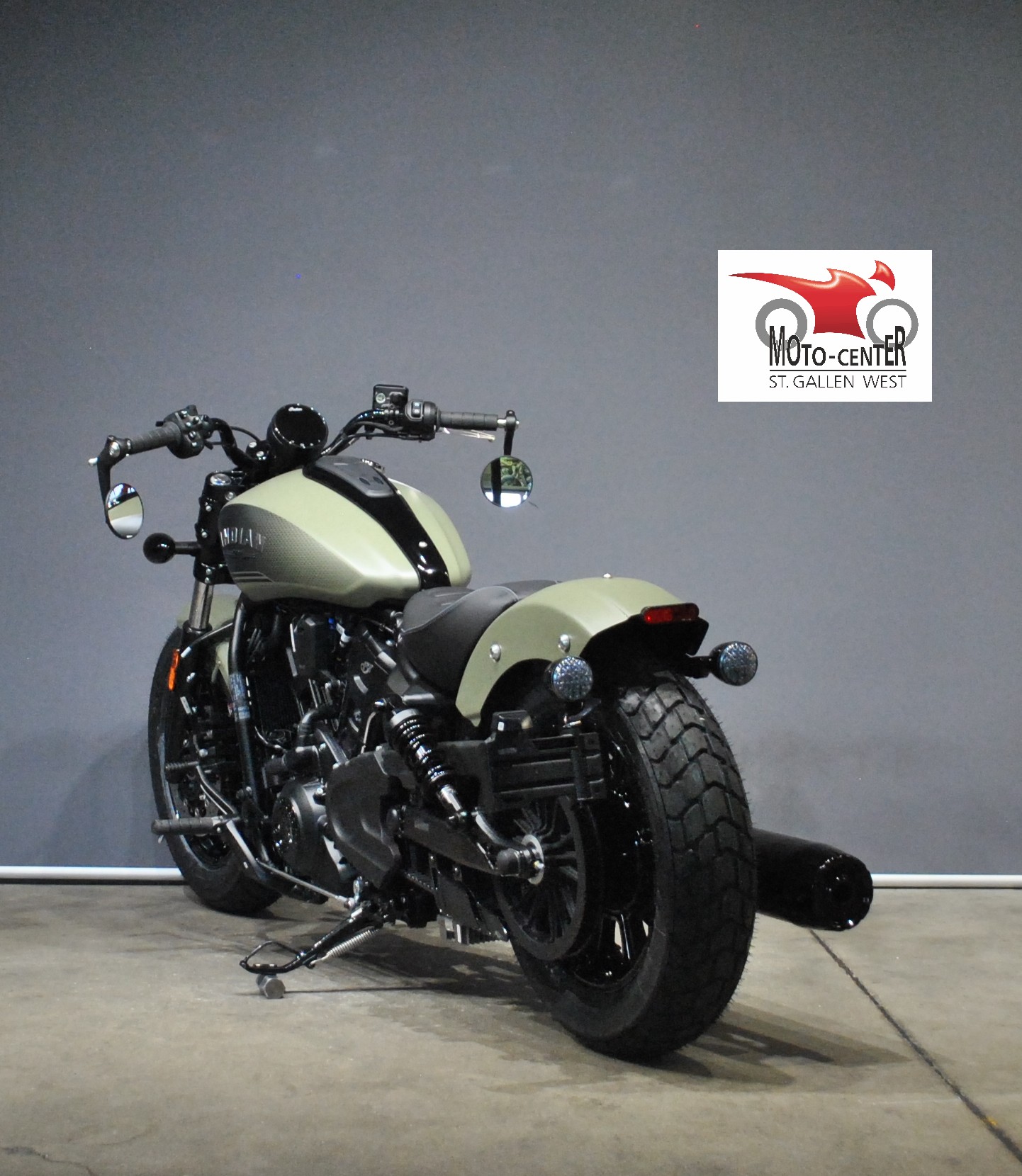 INDIAN Scout Bobber-showroom-element-3