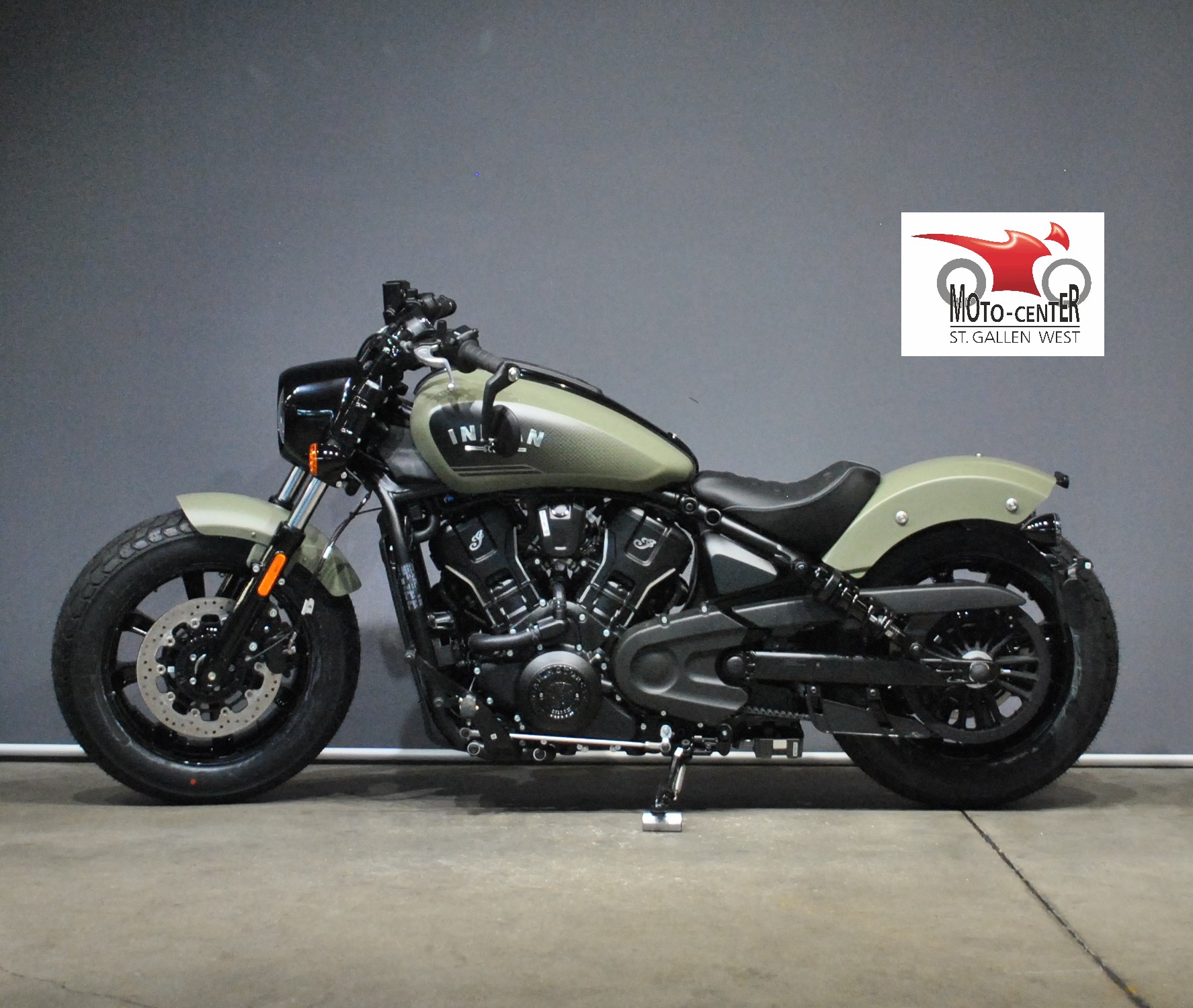 INDIAN Scout Bobber-showroom-element-2