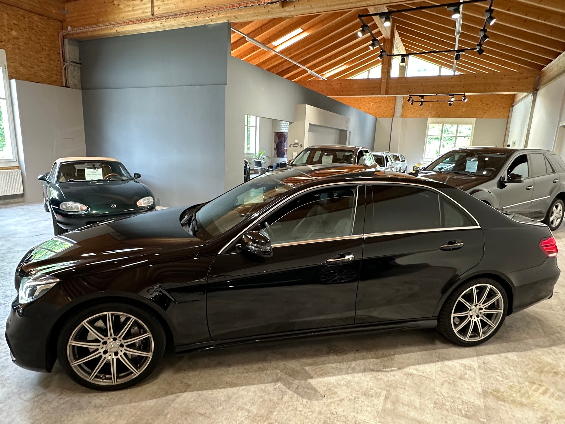 MERCEDES-BENZ E 63 AMG 4Matic Speedshift Facelift-Modell-image-2