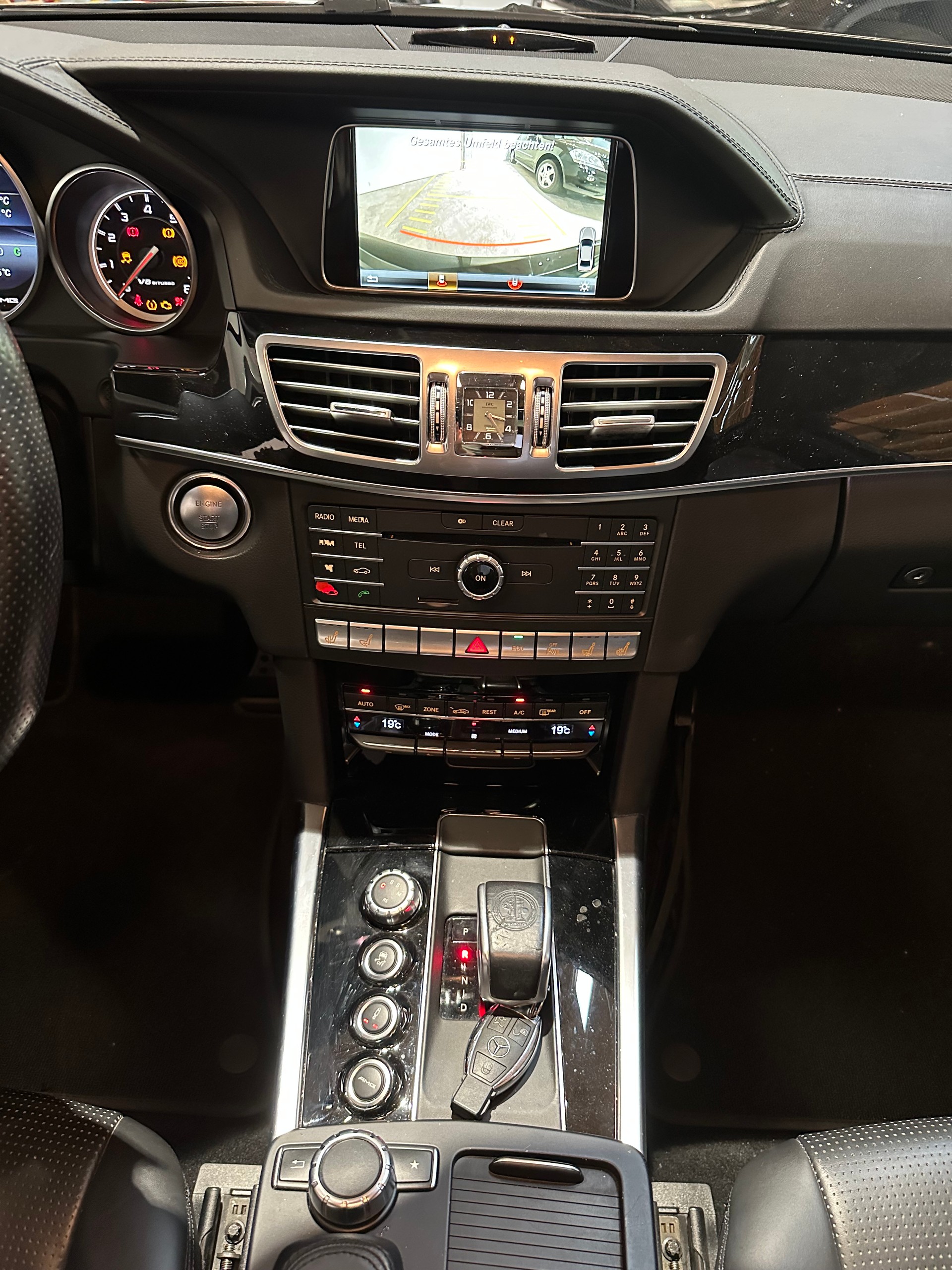 MERCEDES-BENZ E 63 AMG 4Matic Speedshift Facelift-Modell-image-15