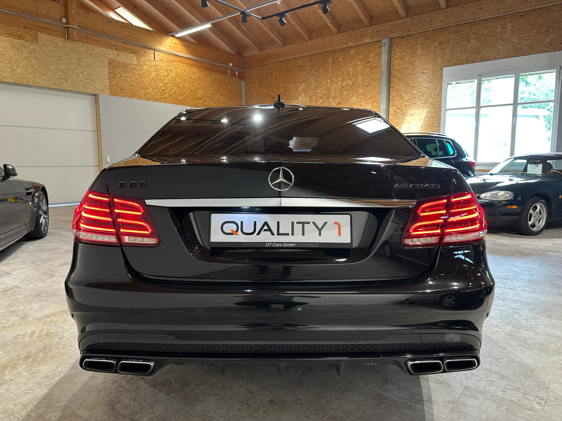 MERCEDES-BENZ E 63 AMG 4Matic Speedshift Facelift-Modell-image-4