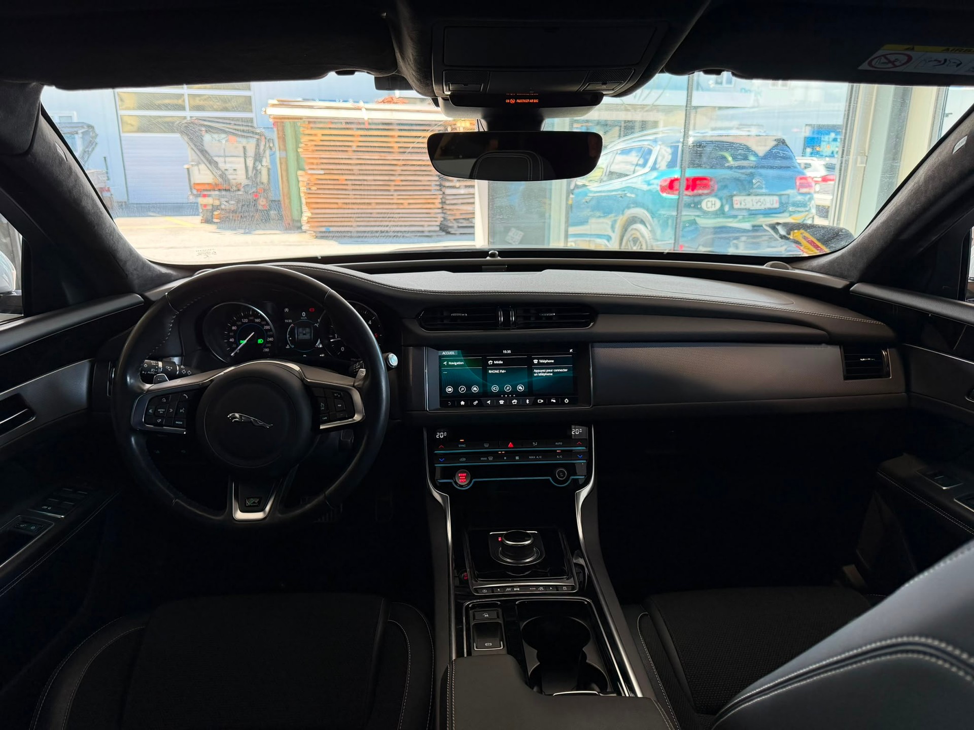 JAGUAR XF 25d R-Sport AWD Automatic-image-8