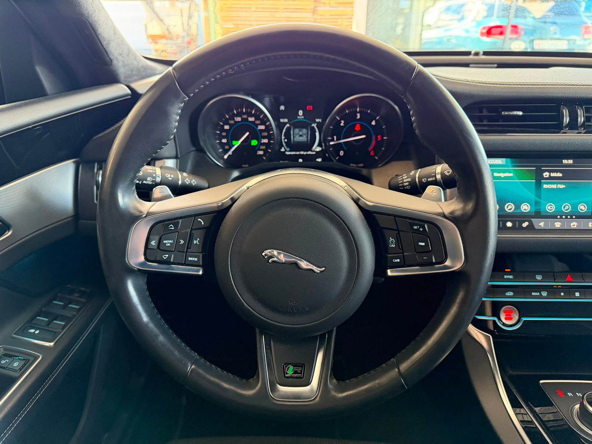 JAGUAR XF 25d R-Sport AWD Automatic-image-9