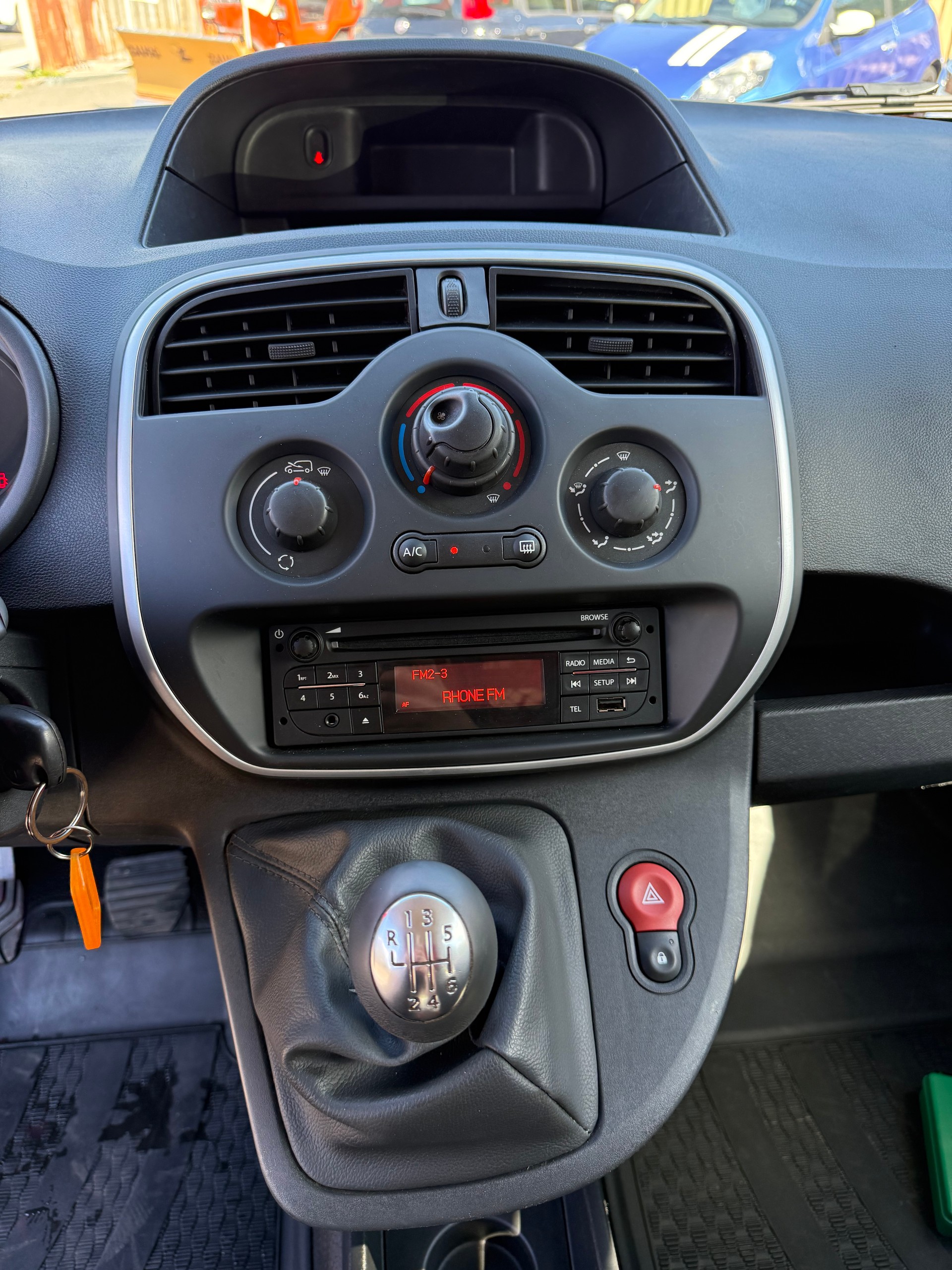 RENAULT Kangoo Medium dCi 95 ENERGY Access-image-14
