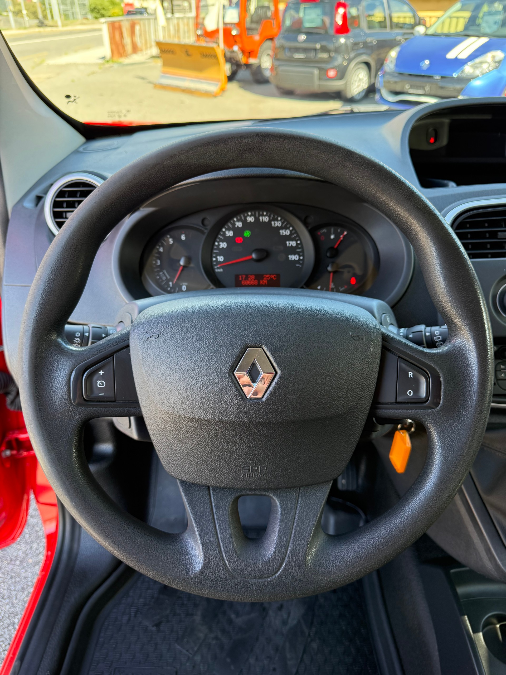RENAULT Kangoo Medium dCi 95 ENERGY Access-image-13