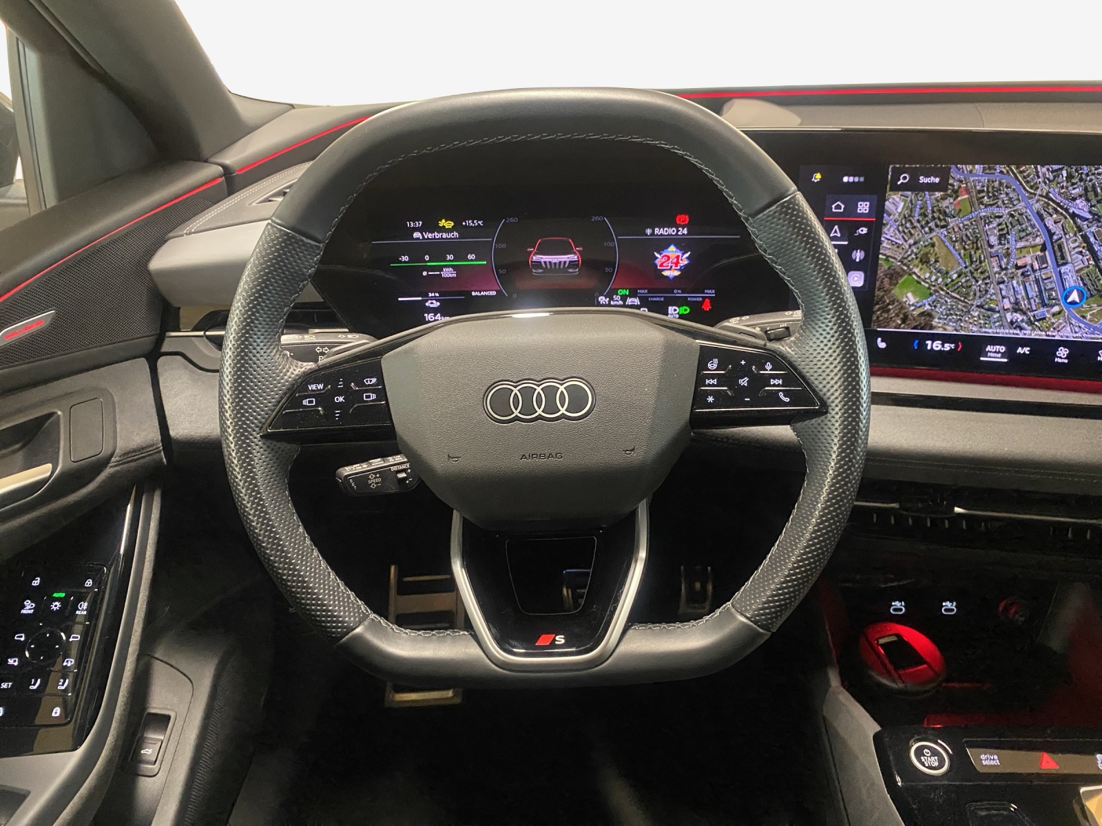 AUDI Q6 e-tron quattro-image-10