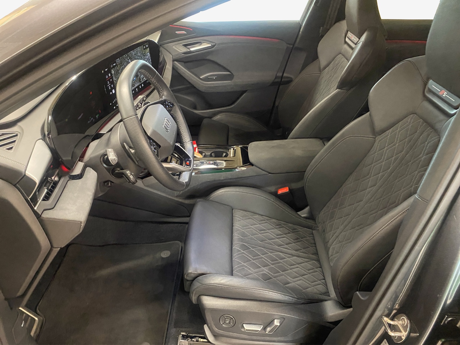 AUDI Q6 e-tron quattro-image-8