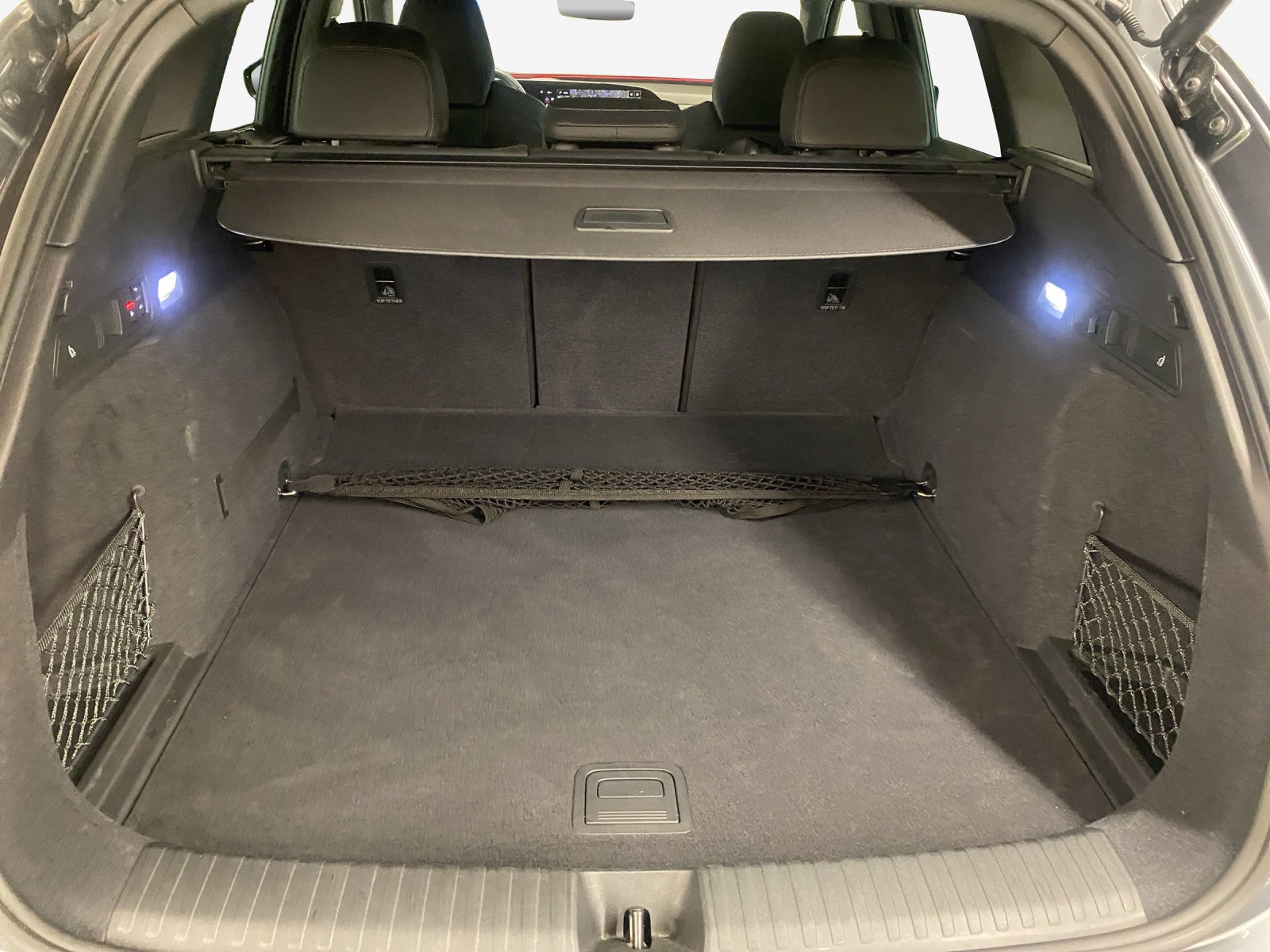 AUDI Q6 e-tron quattro-image-13