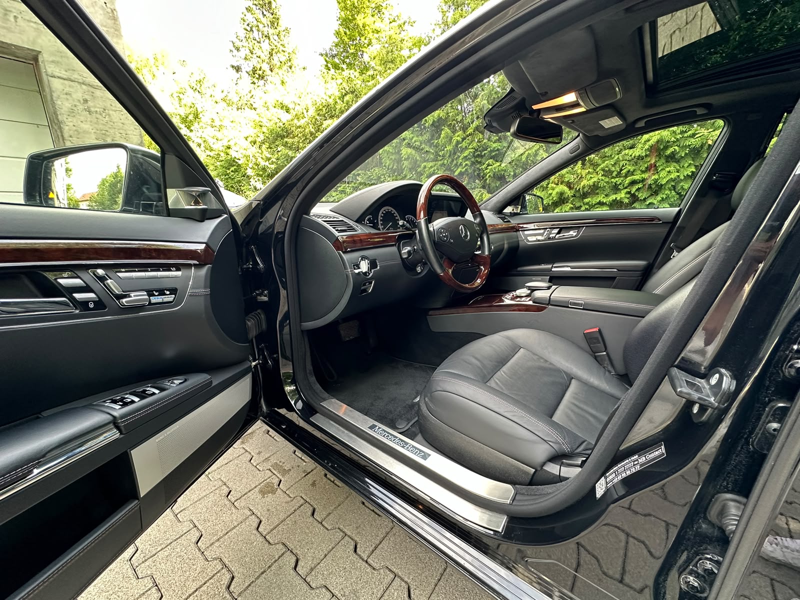 MERCEDES-BENZ S 500 L BlueEfficiency SS 4Matic 7G-Tronic-image-10