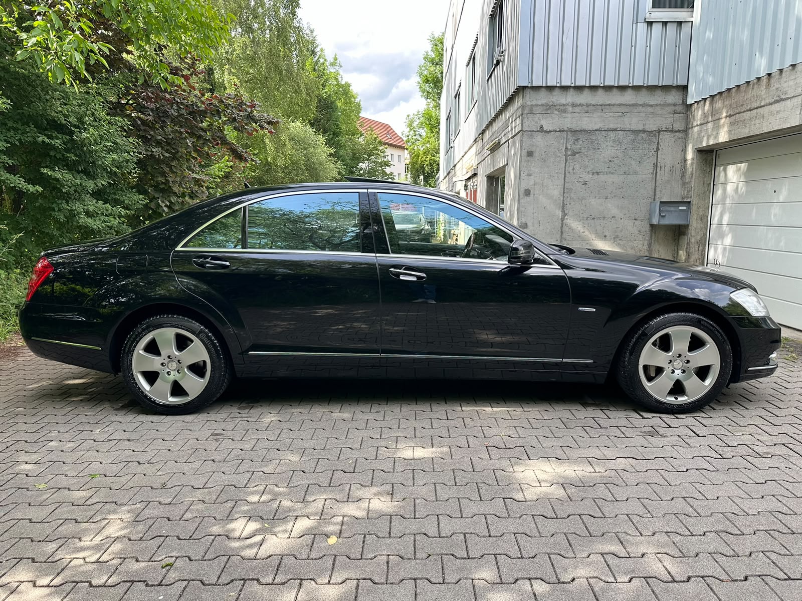 MERCEDES-BENZ S 500 L BlueEfficiency SS 4Matic 7G-Tronic-image-5