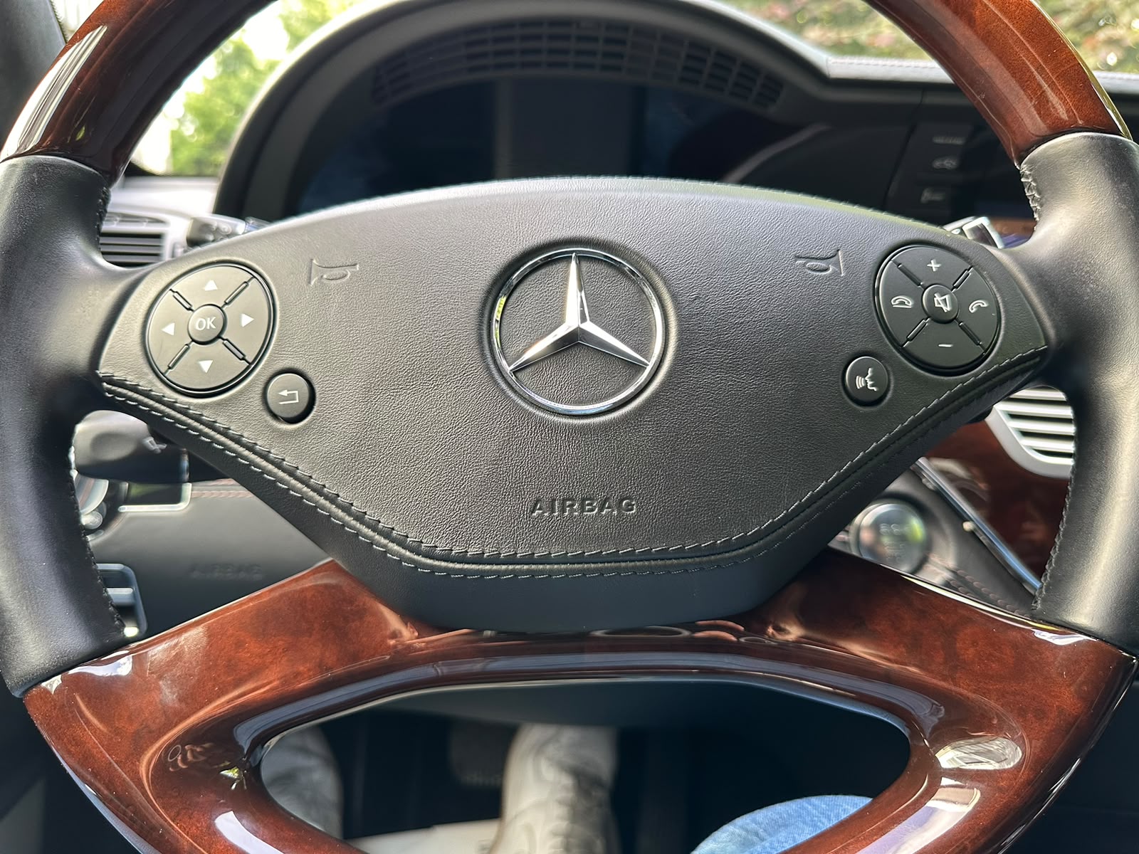 MERCEDES-BENZ S 500 L BlueEfficiency SS 4Matic 7G-Tronic-image-30