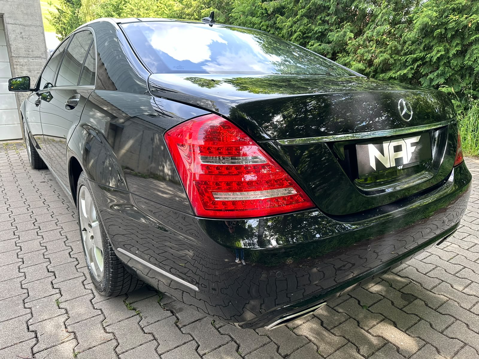 MERCEDES-BENZ S 500 L BlueEfficiency SS 4Matic 7G-Tronic-image-2