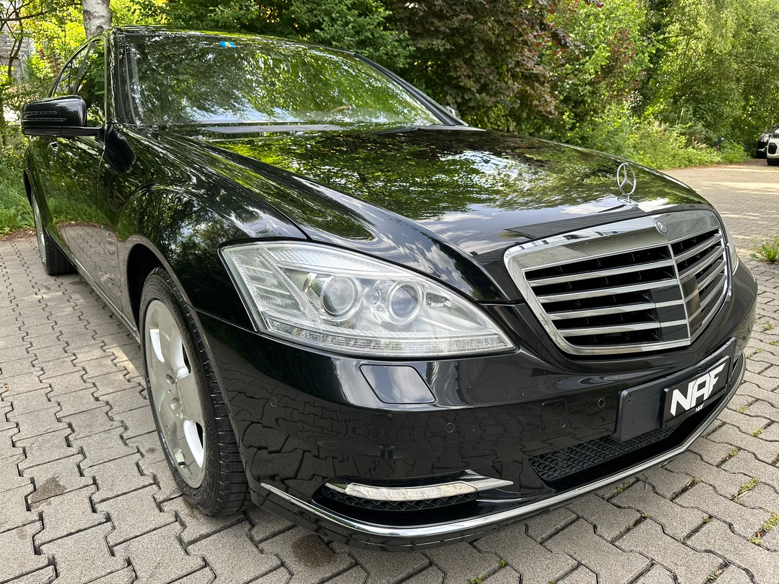 MERCEDES-BENZ S 500 L BlueEfficiency SS 4Matic 7G-Tronic-image-6