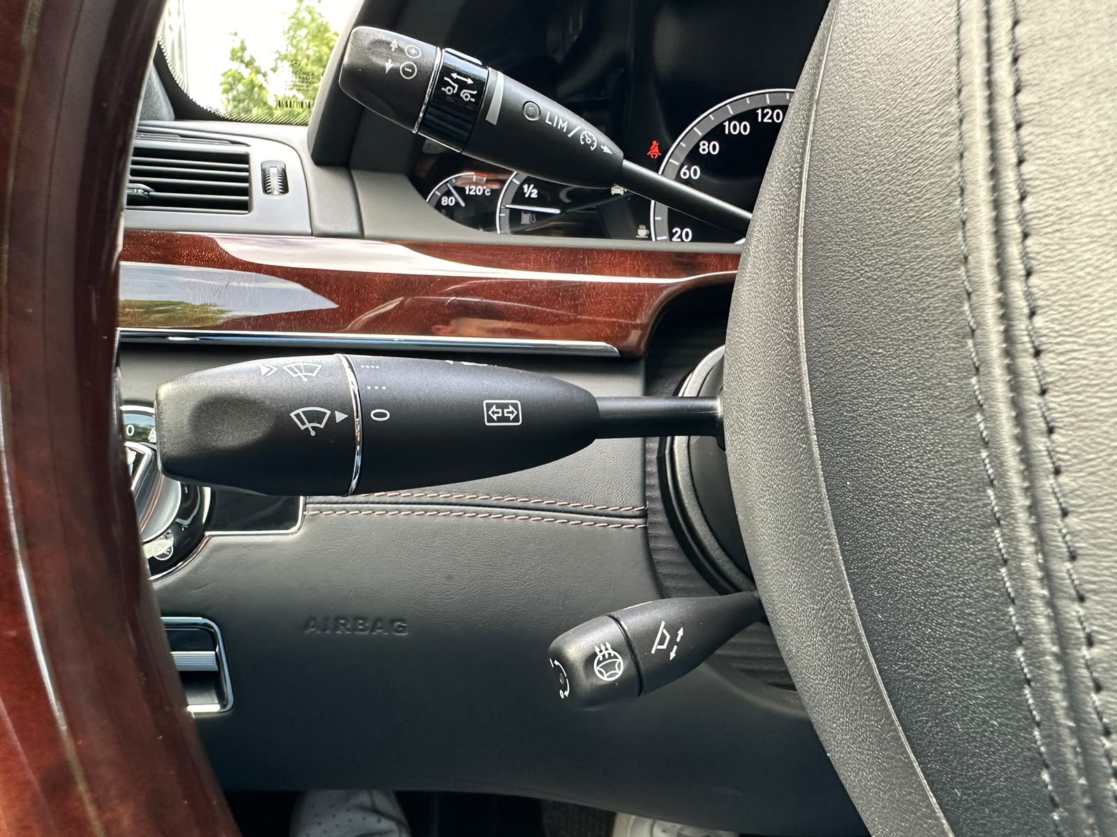 MERCEDES-BENZ S 500 L BlueEfficiency SS 4Matic 7G-Tronic-image-31
