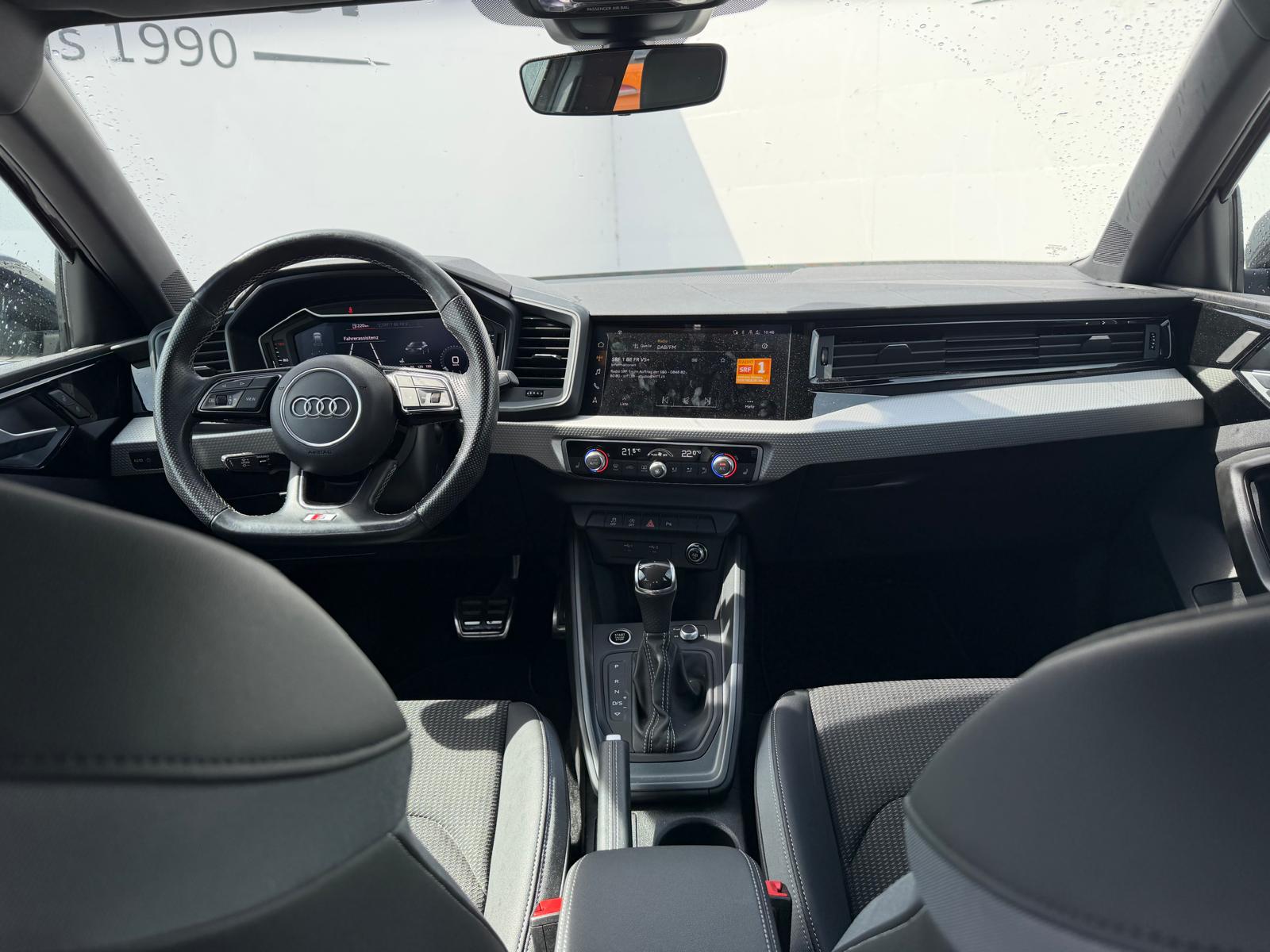 AUDI A1 Sportback 30 TFSI S Line Attraction S-tronic-image-8
