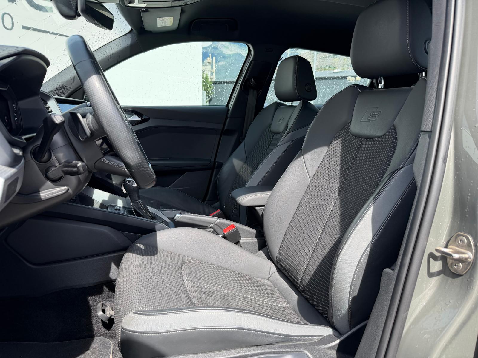 AUDI A1 Sportback 30 TFSI S Line Attraction S-tronic-image-6