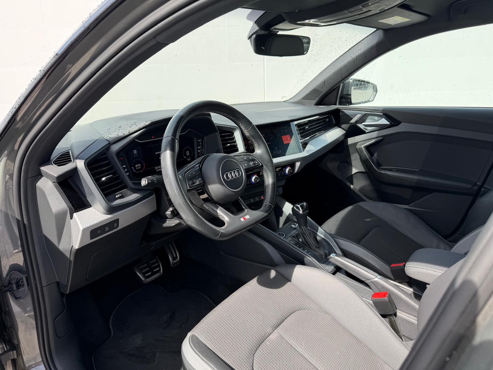 AUDI A1 Sportback 30 TFSI S Line Attraction S-tronic-image-7