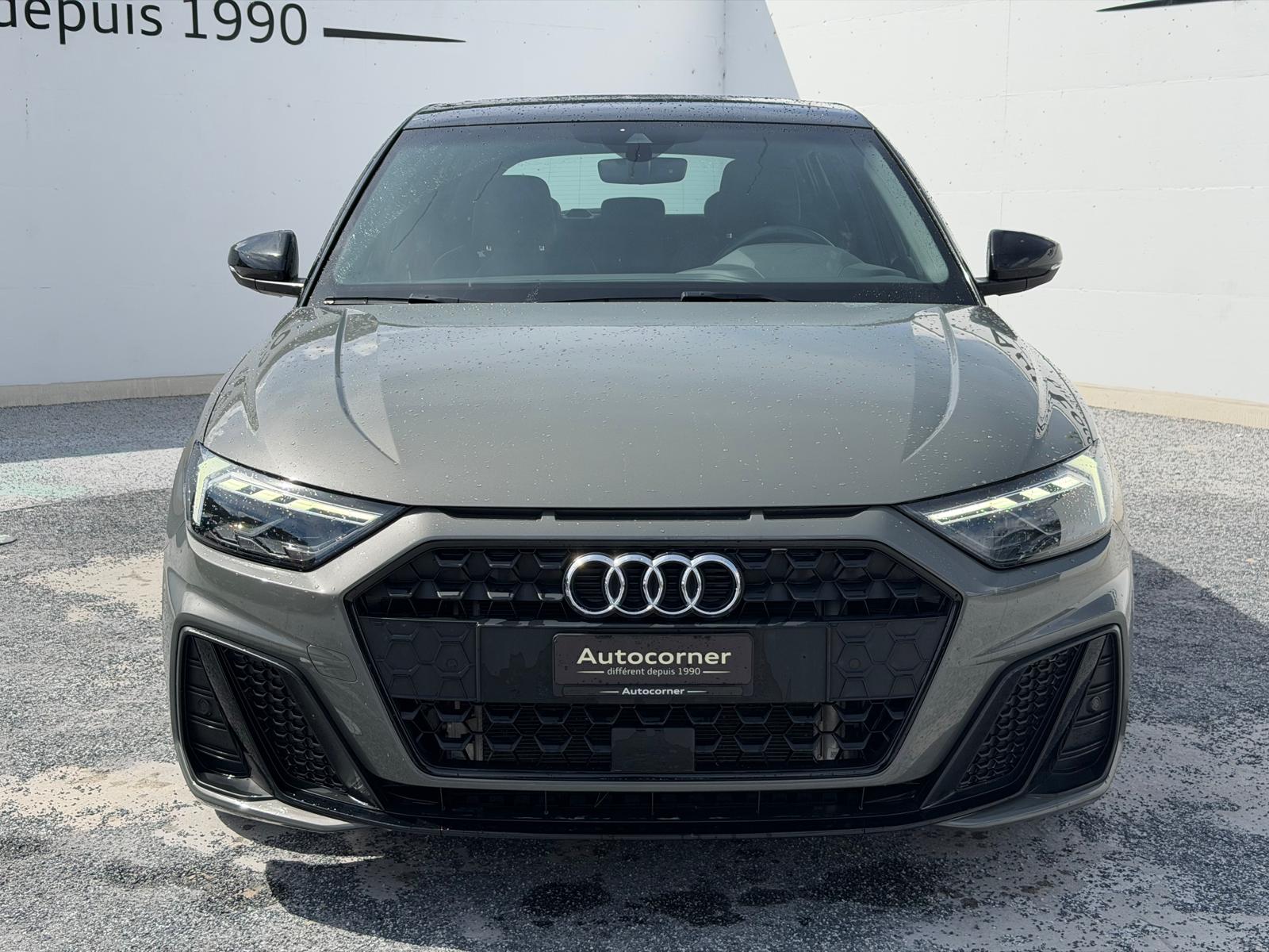 AUDI A1 Sportback 30 TFSI S Line Attraction S-tronic-image-3