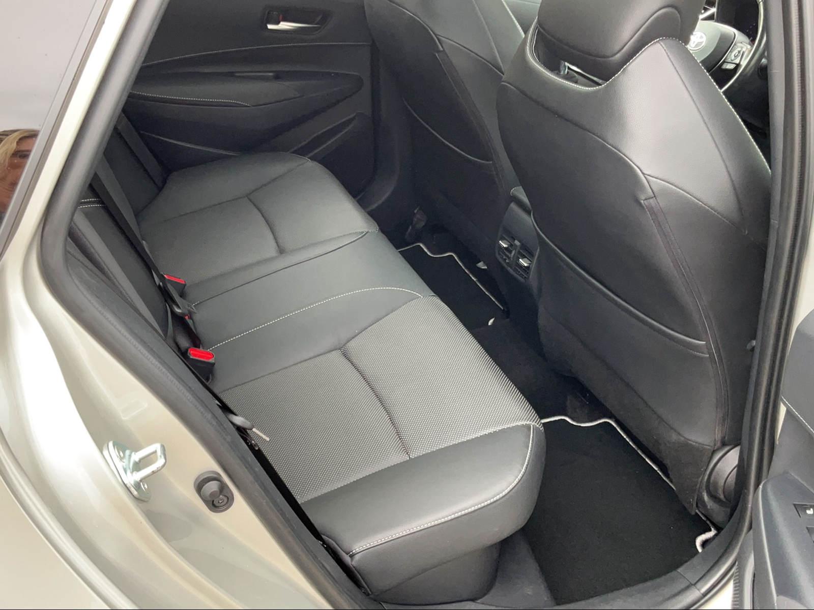TOYOTA Corolla Touring Sports 2.0 HSD Premium-image-11