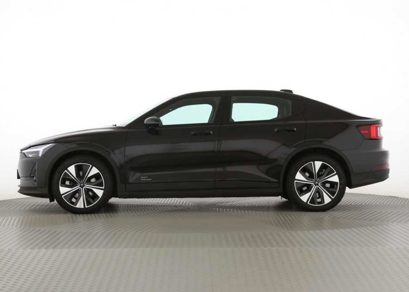 POLESTAR Polestar 2 Long Range Dual Plus Pack 82 kWh-image-2
