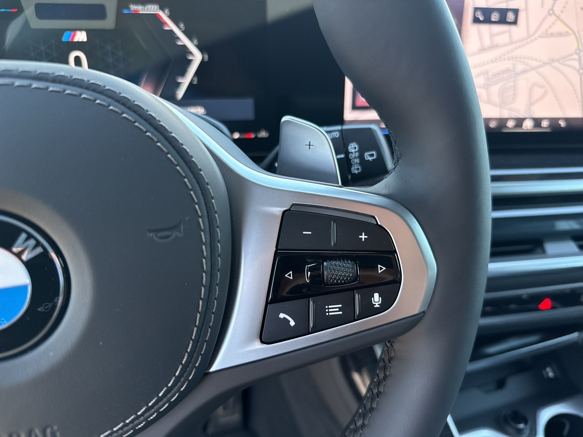 BMW X7 xDrive 48V 40d M Sport Pro Steptronic-image-15