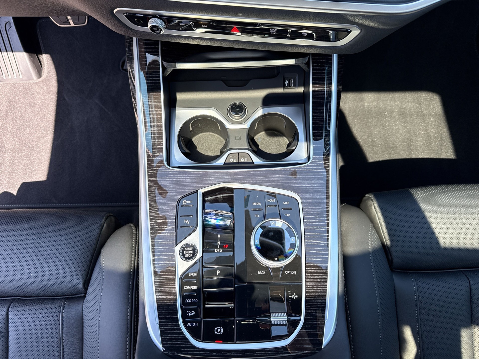 BMW X7 xDrive 48V 40d M Sport Pro Steptronic-image-12