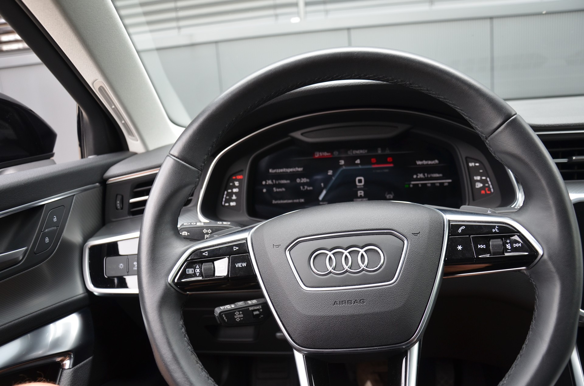AUDI A6 Avant 40 TDI advanced quattro S-tronic-image-19
