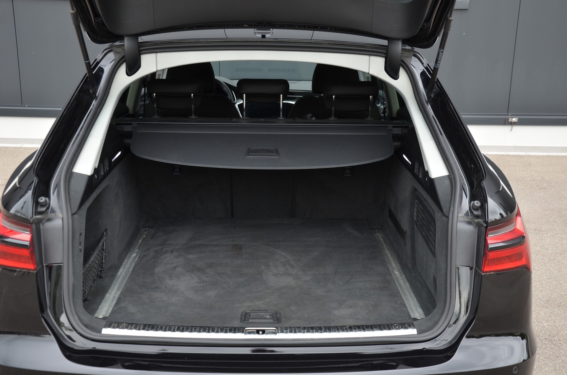 AUDI A6 Avant 40 TDI advanced quattro S-tronic-image-8