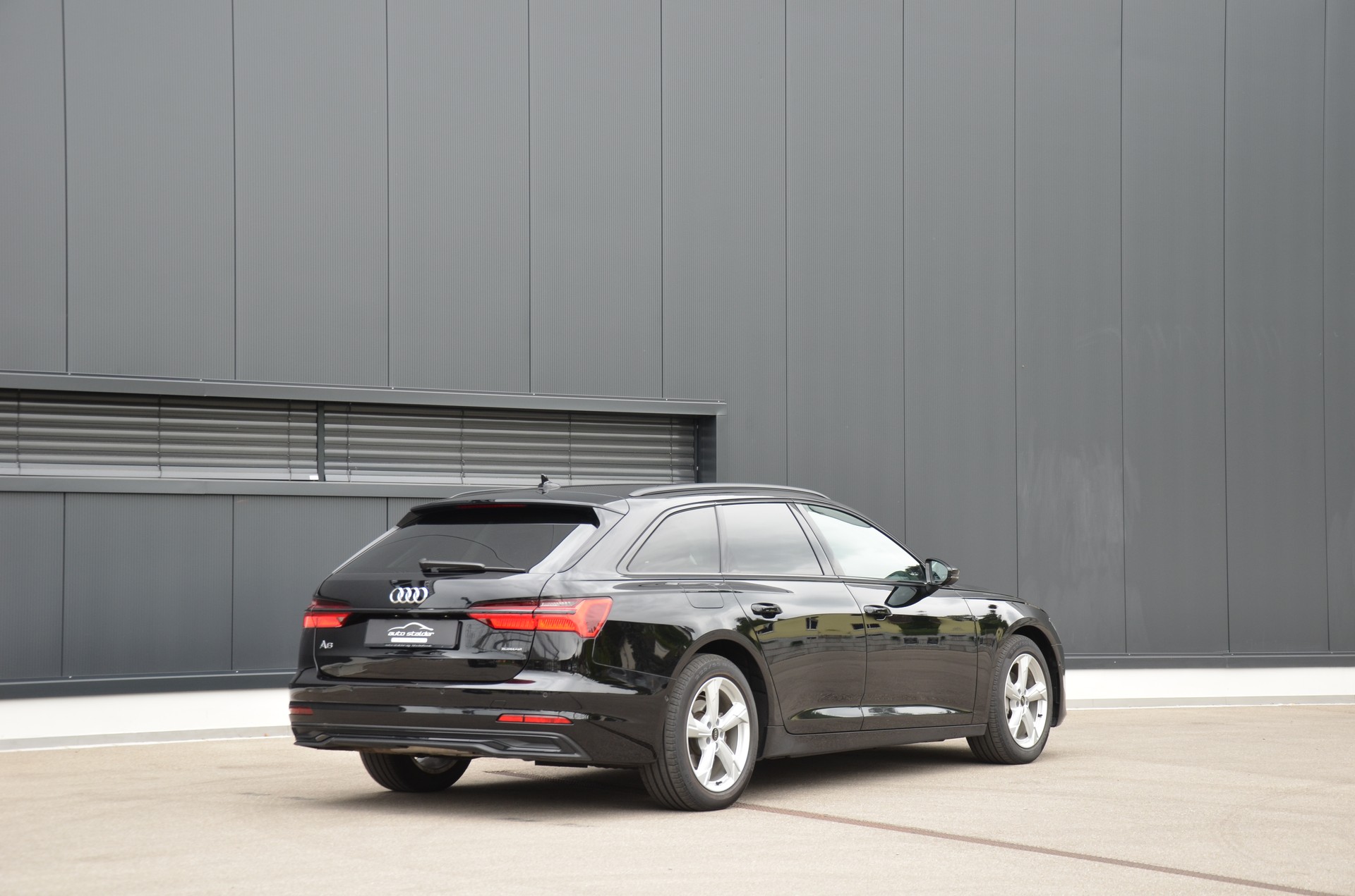 AUDI A6 Avant 40 TDI advanced quattro S-tronic-image-2