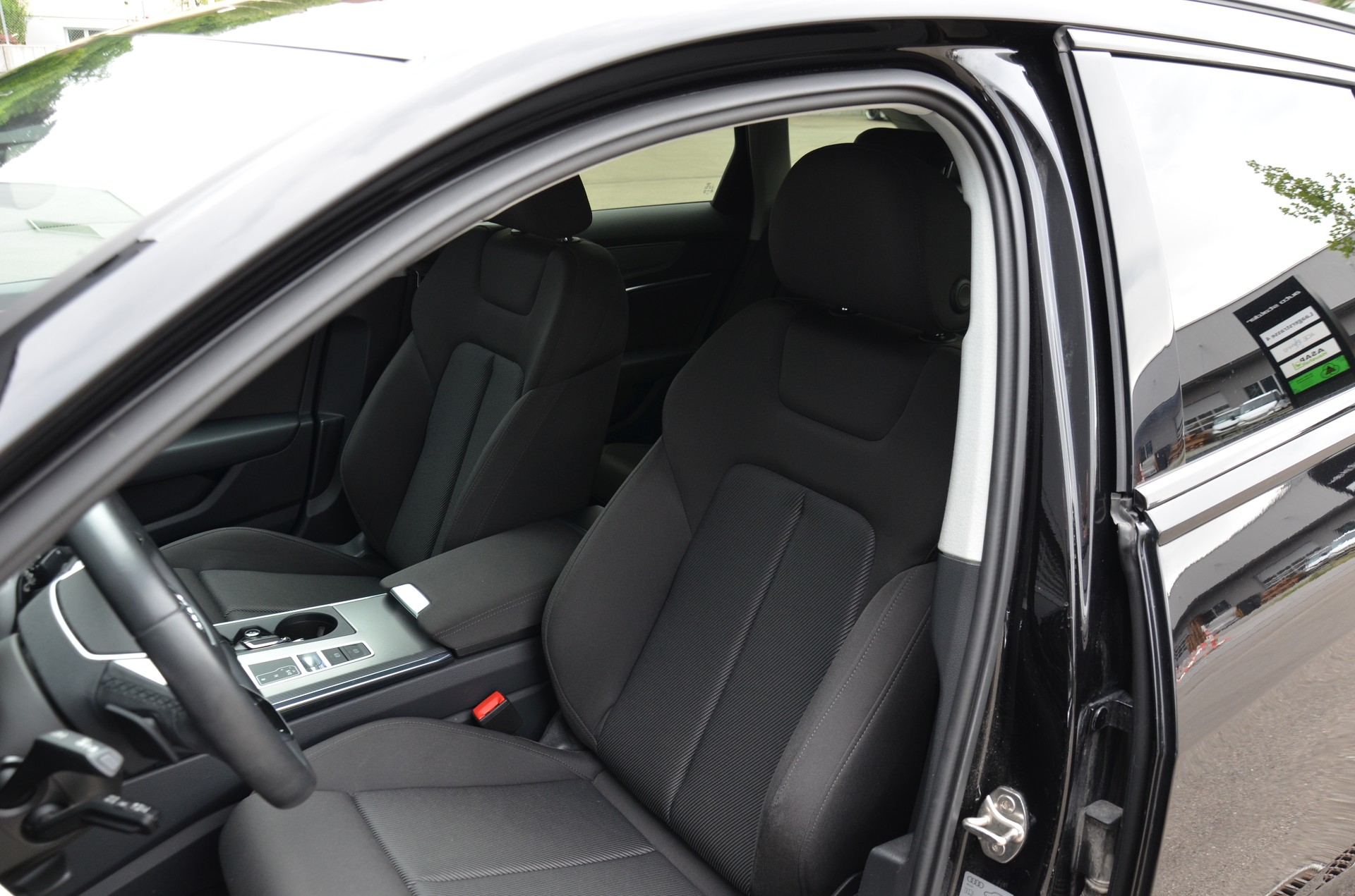 AUDI A6 Avant 40 TDI advanced quattro S-tronic-image-14