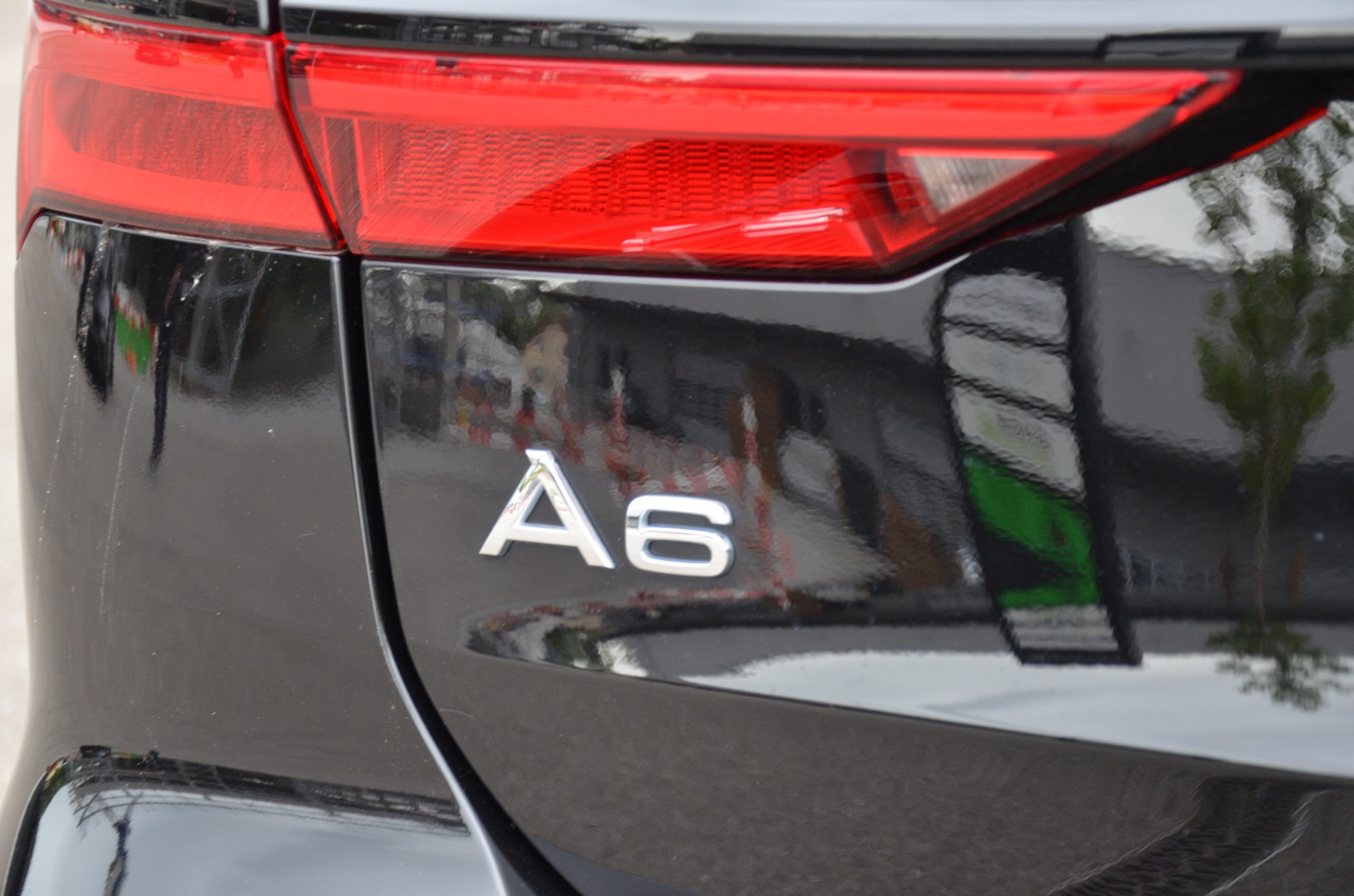 AUDI A6 Avant 40 TDI advanced quattro S-tronic-image-11