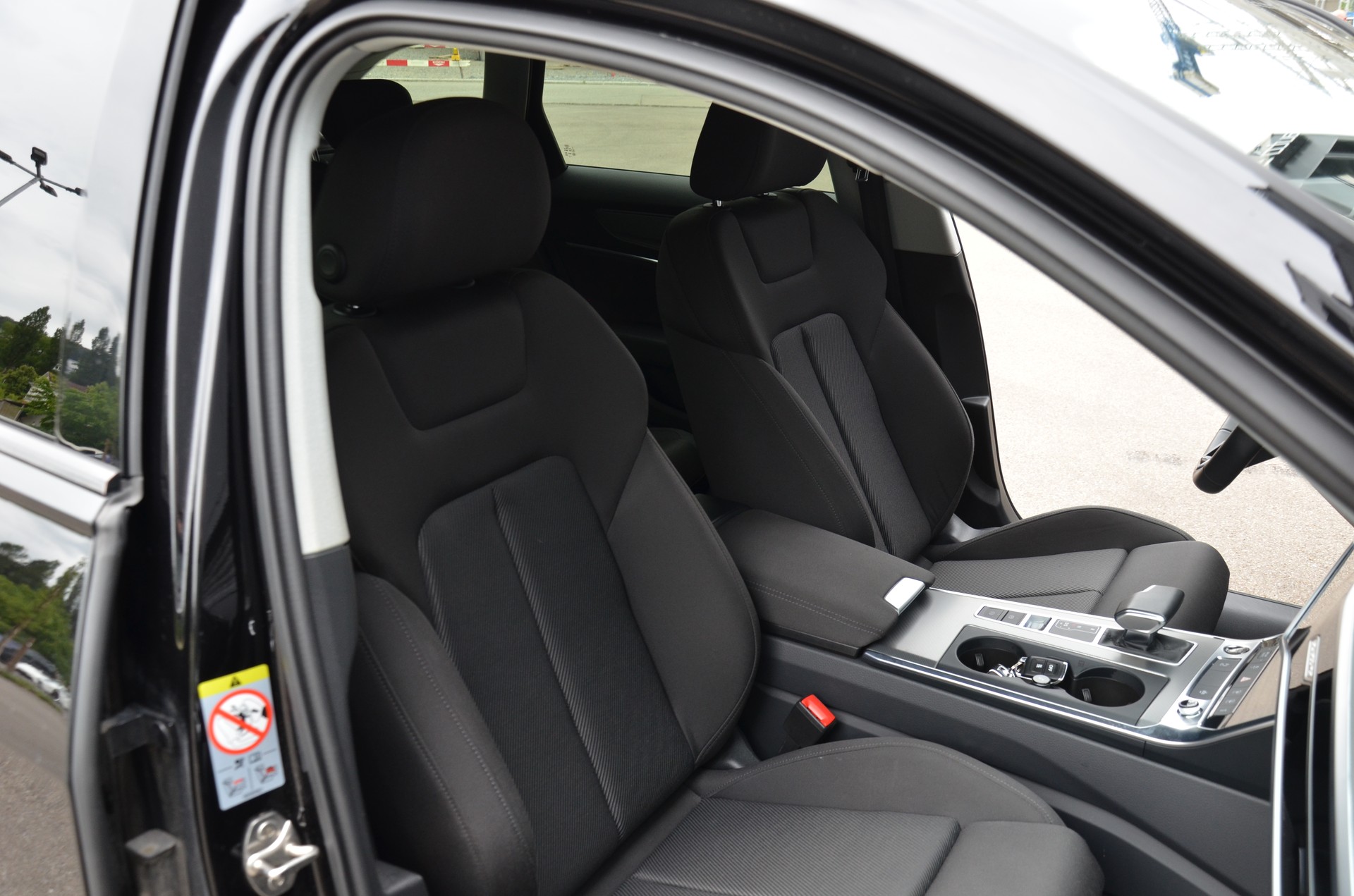AUDI A6 Avant 40 TDI advanced quattro S-tronic-image-17