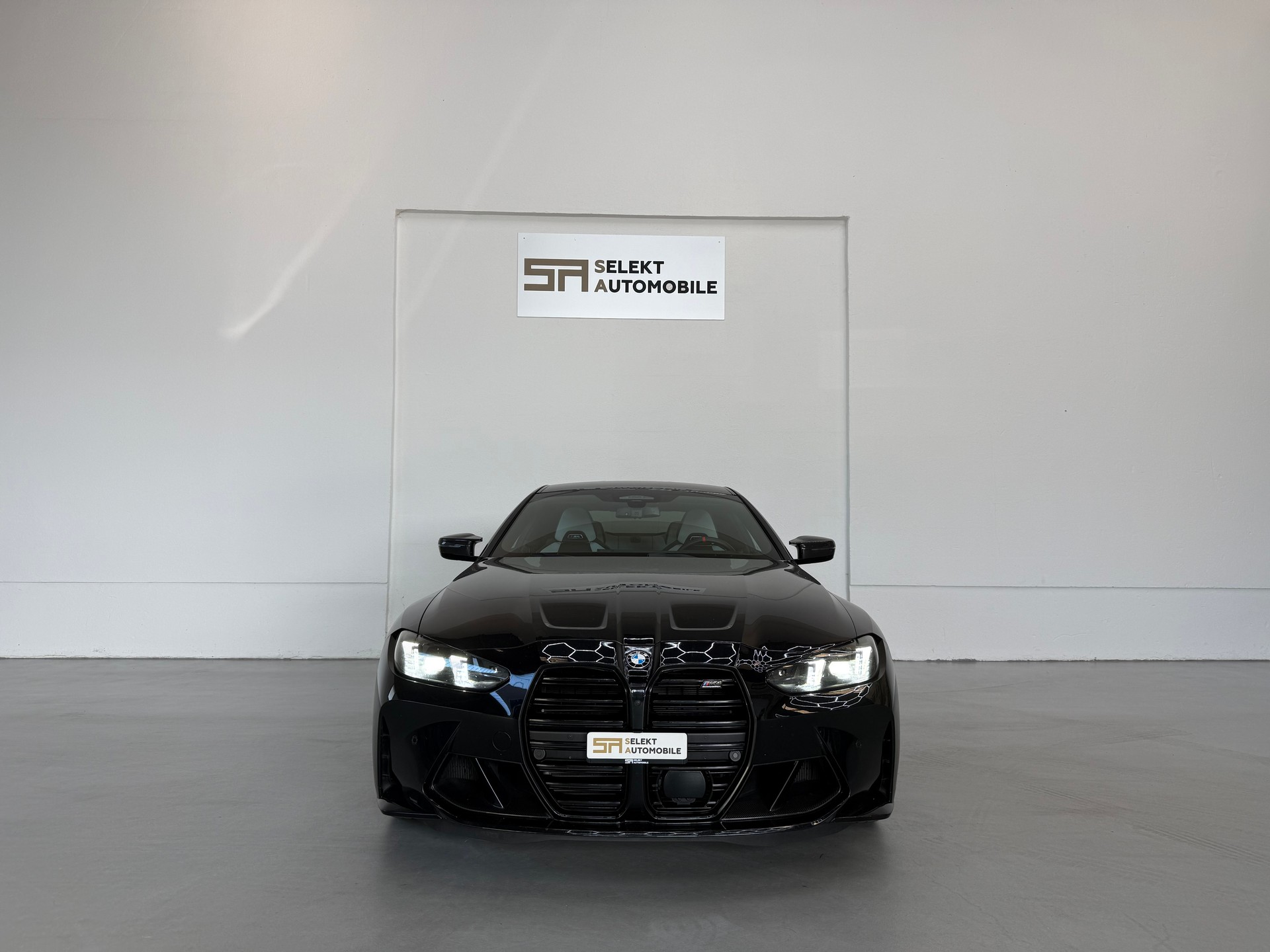BMW M4 Coupé Competition M xDrive | Black Sapphire-image-2