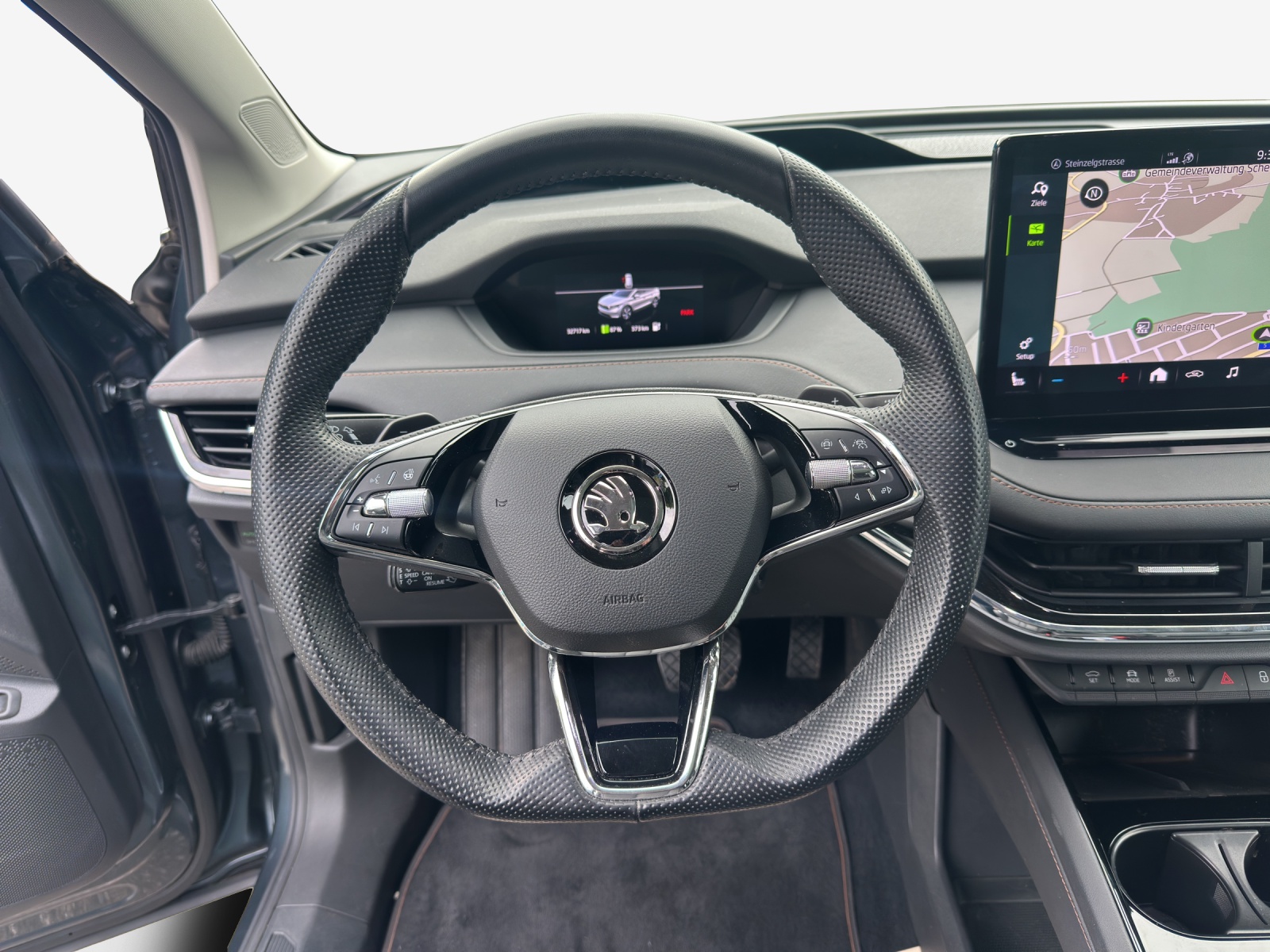 SKODA Enyaq iV 80-image-10