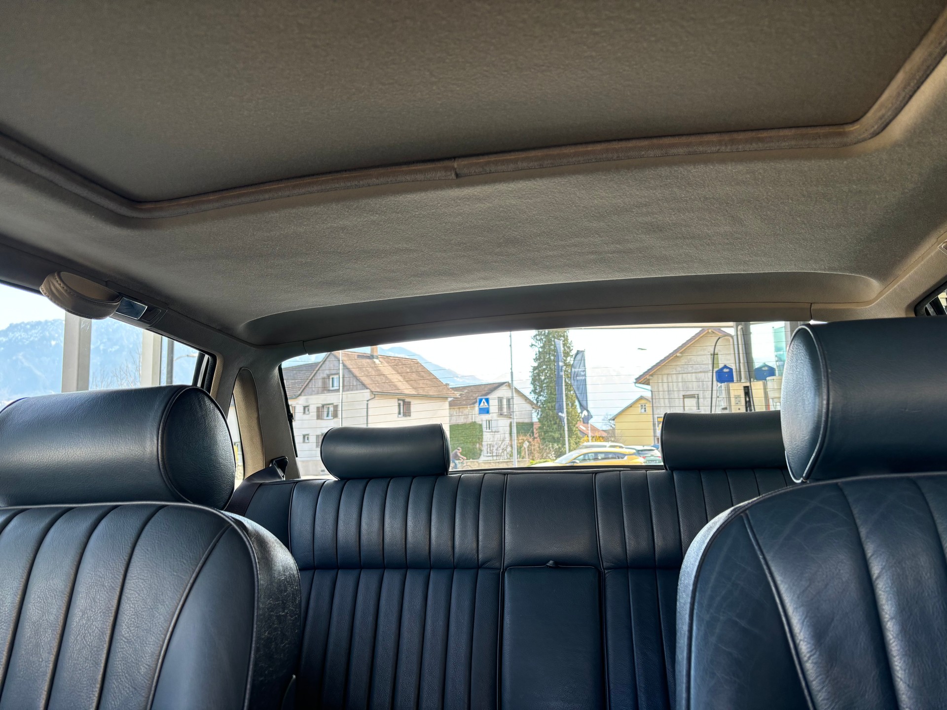 JAGUAR XJ40 Sovereign 3.6-image-5
