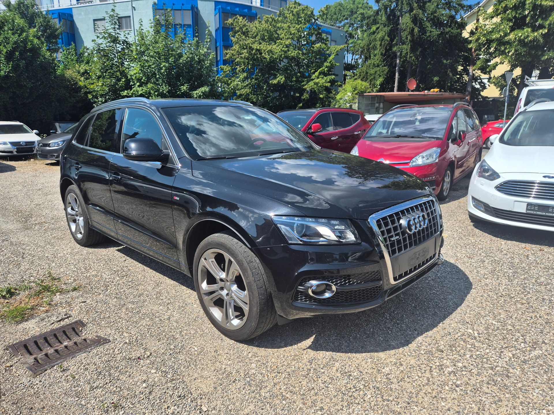 AUDI Q5 2.0 TFSI quattro S-tronic-image-2