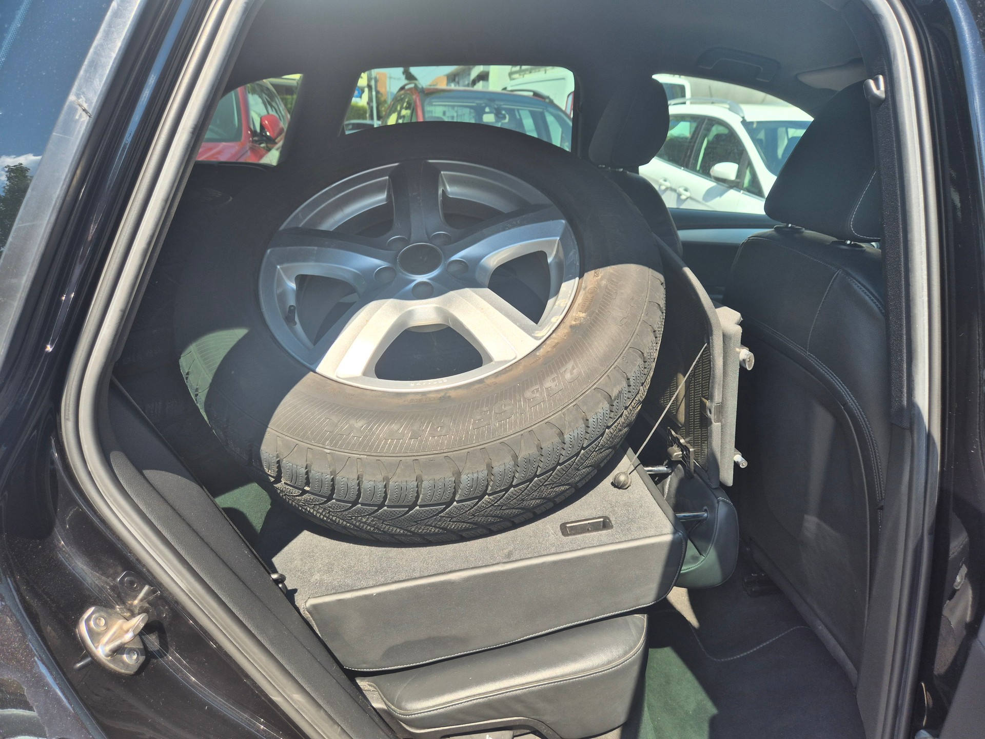 AUDI Q5 2.0 TFSI quattro S-tronic-image-8