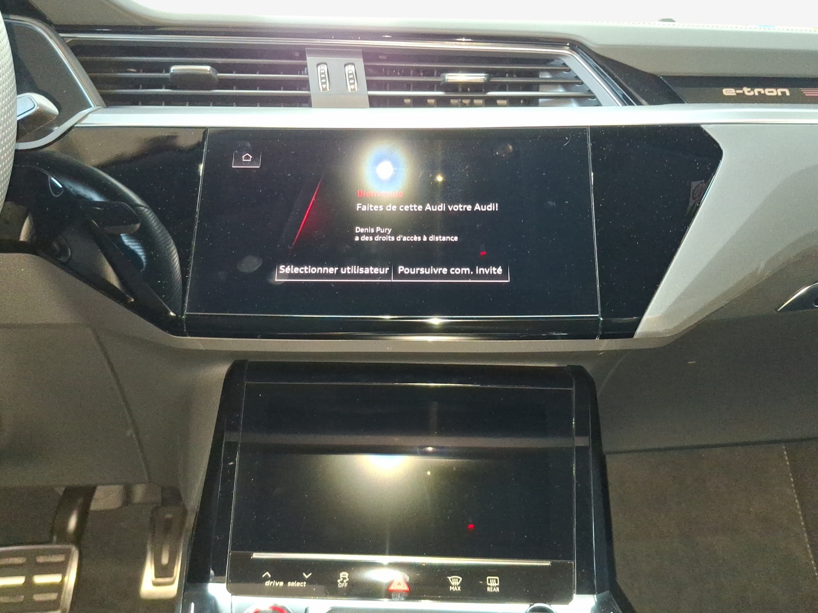 AUDI SQ8 Sportback e-tron quattro-image-11