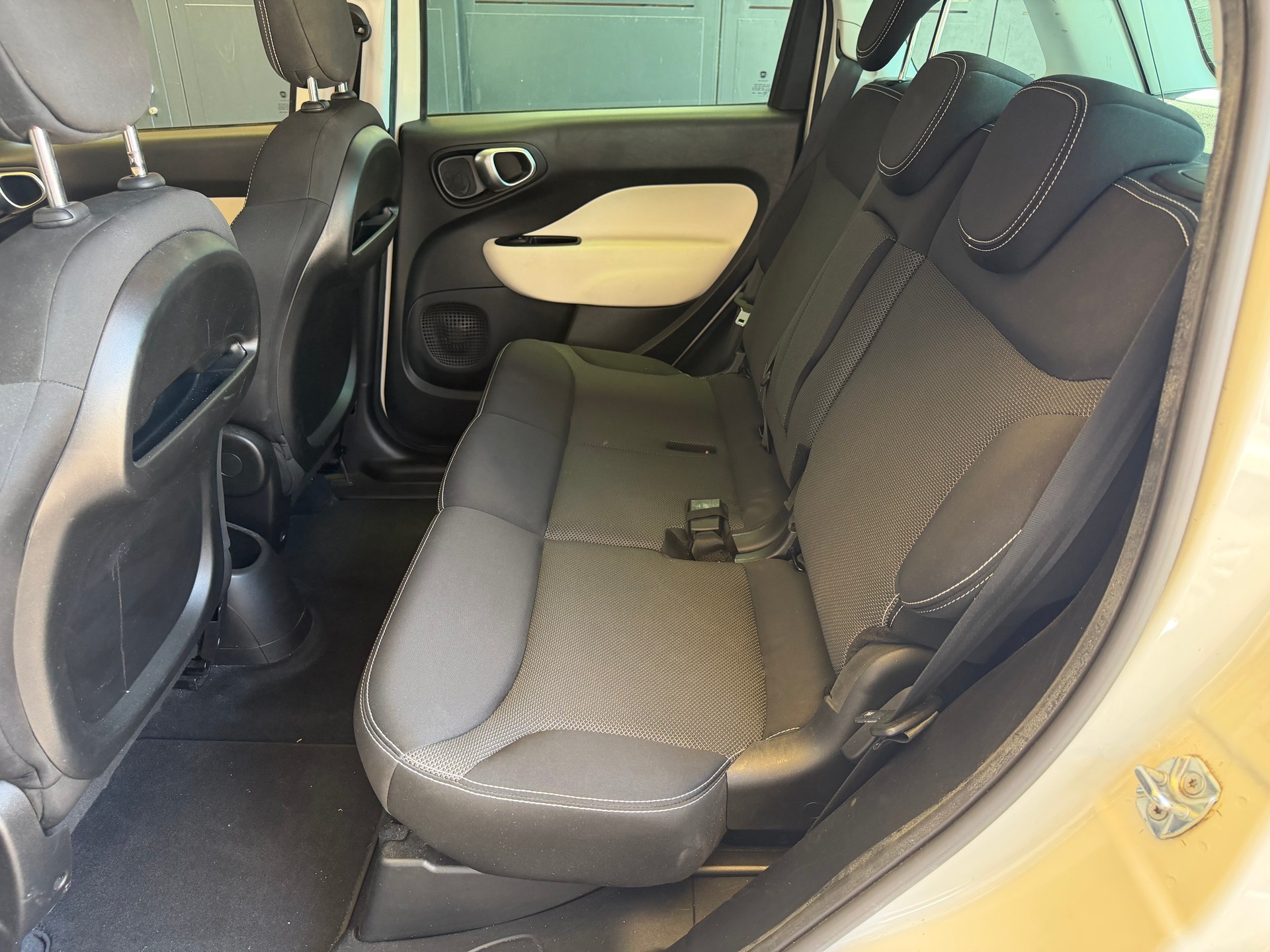 FIAT 500L Living 1.4 TB 16V Pop Star-image-9