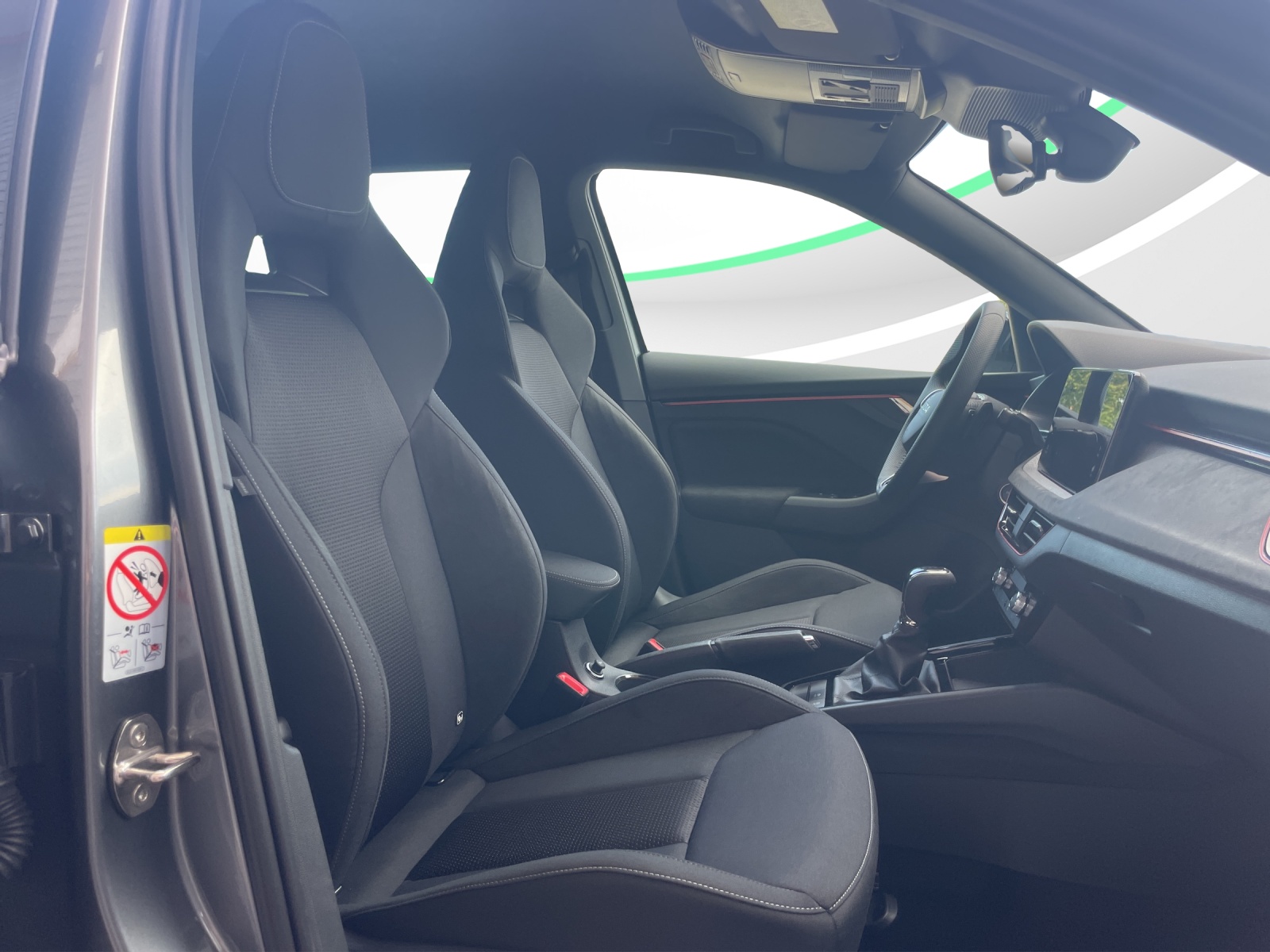 SKODA Kamiq 1.0 TSI Dynamic DSG-image-12