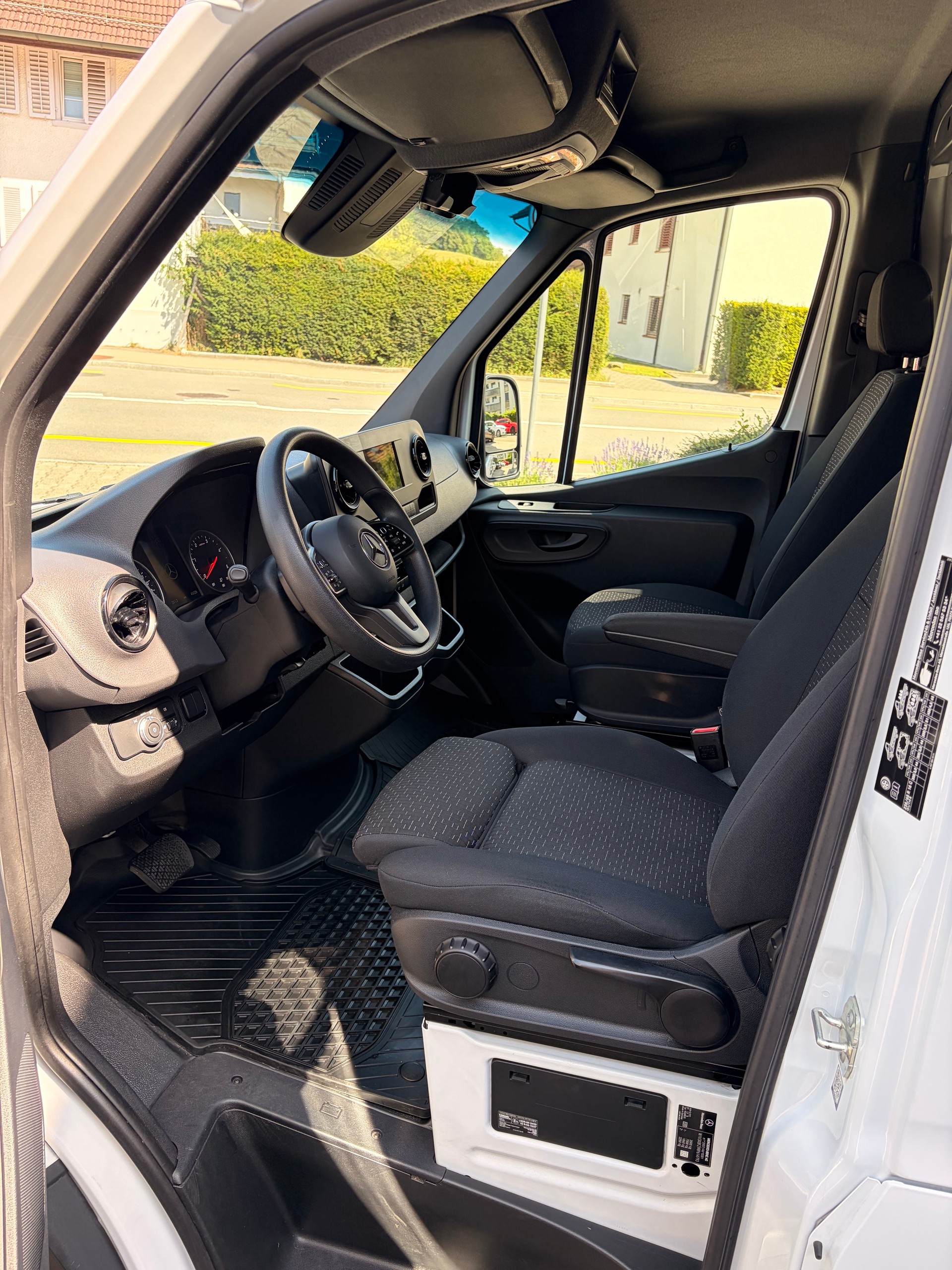 MERCEDES-BENZ Sprinter 317 CDI Standard 9G-TRONIC-image-5