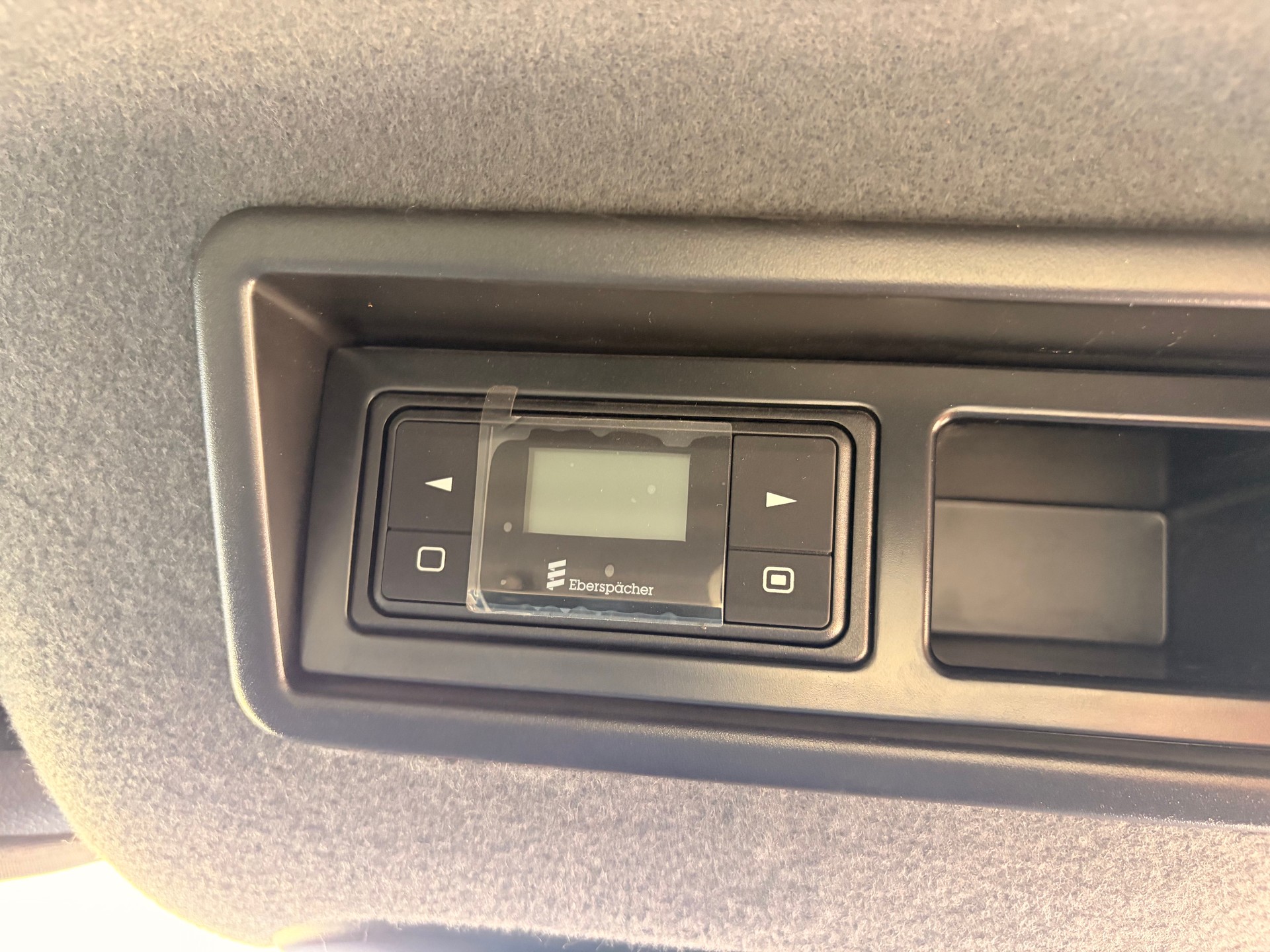 MERCEDES-BENZ Sprinter 317 CDI Standard 9G-TRONIC-image-4