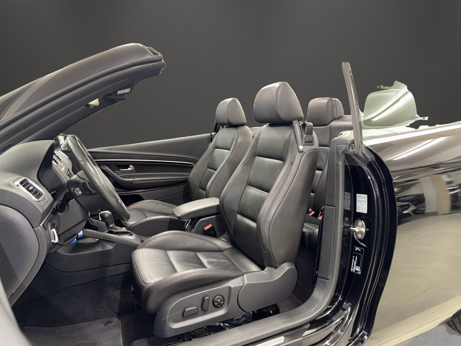 VW Eos 2.0 TSI DSG-image-8