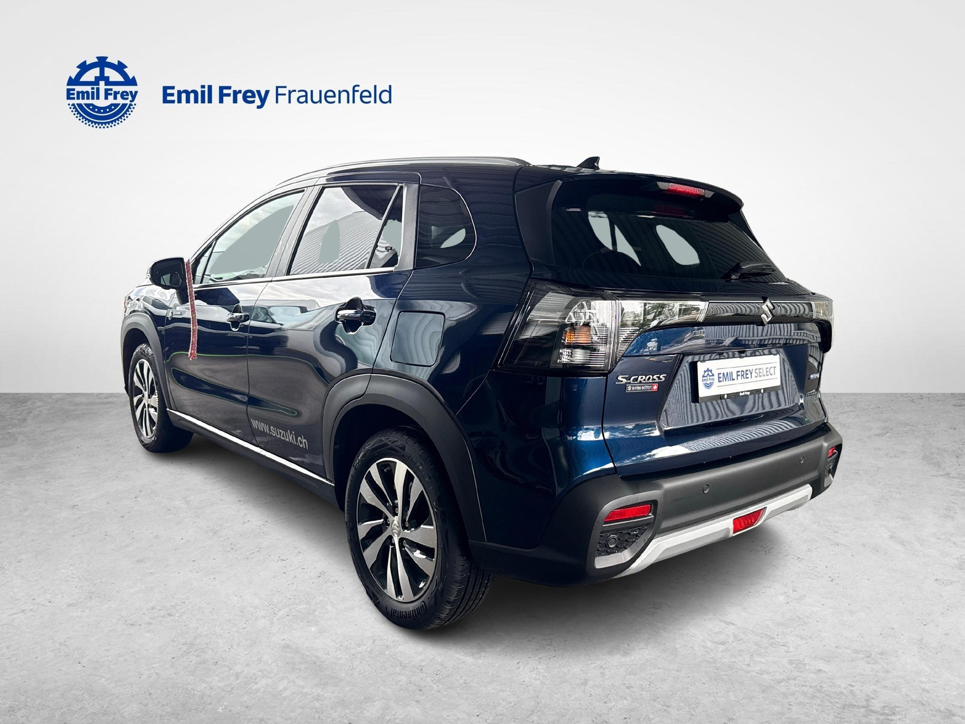 SUZUKI S-Cross 1.4 T Sakura Top Hybrid 4x4-image-2